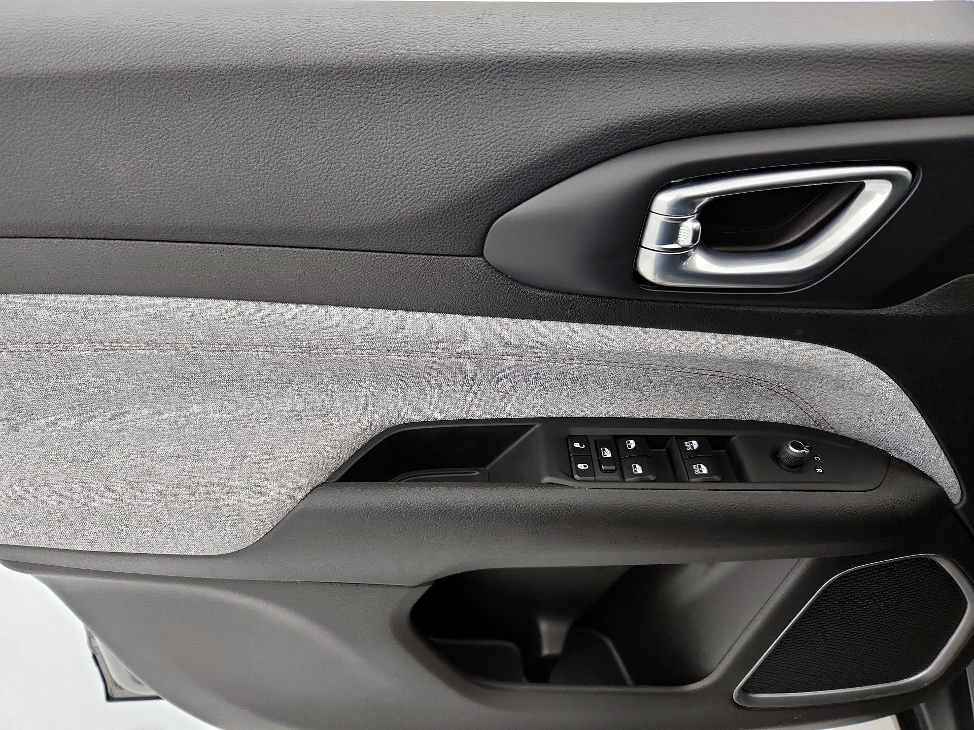 Thumbnail: 2024 Jeep Compass - 12