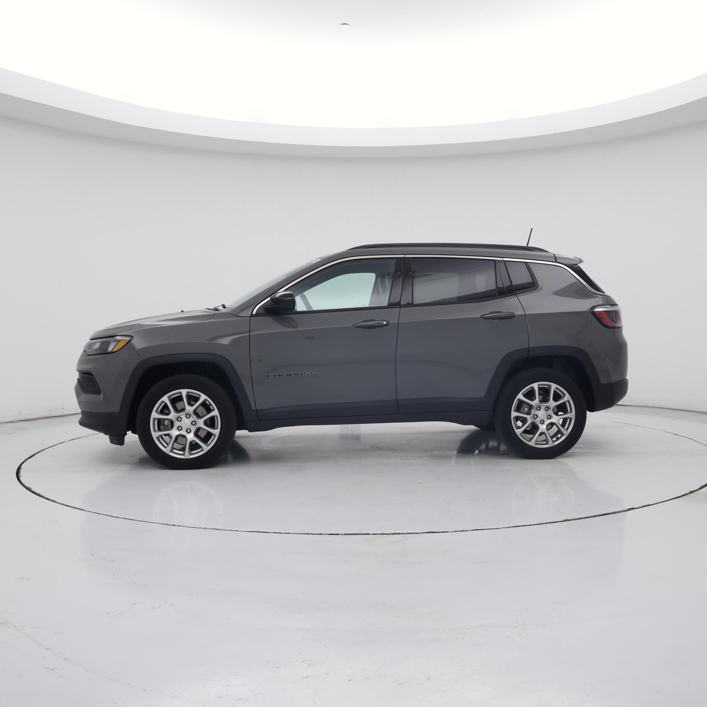 Thumbnail: 2024 Jeep Compass - 3