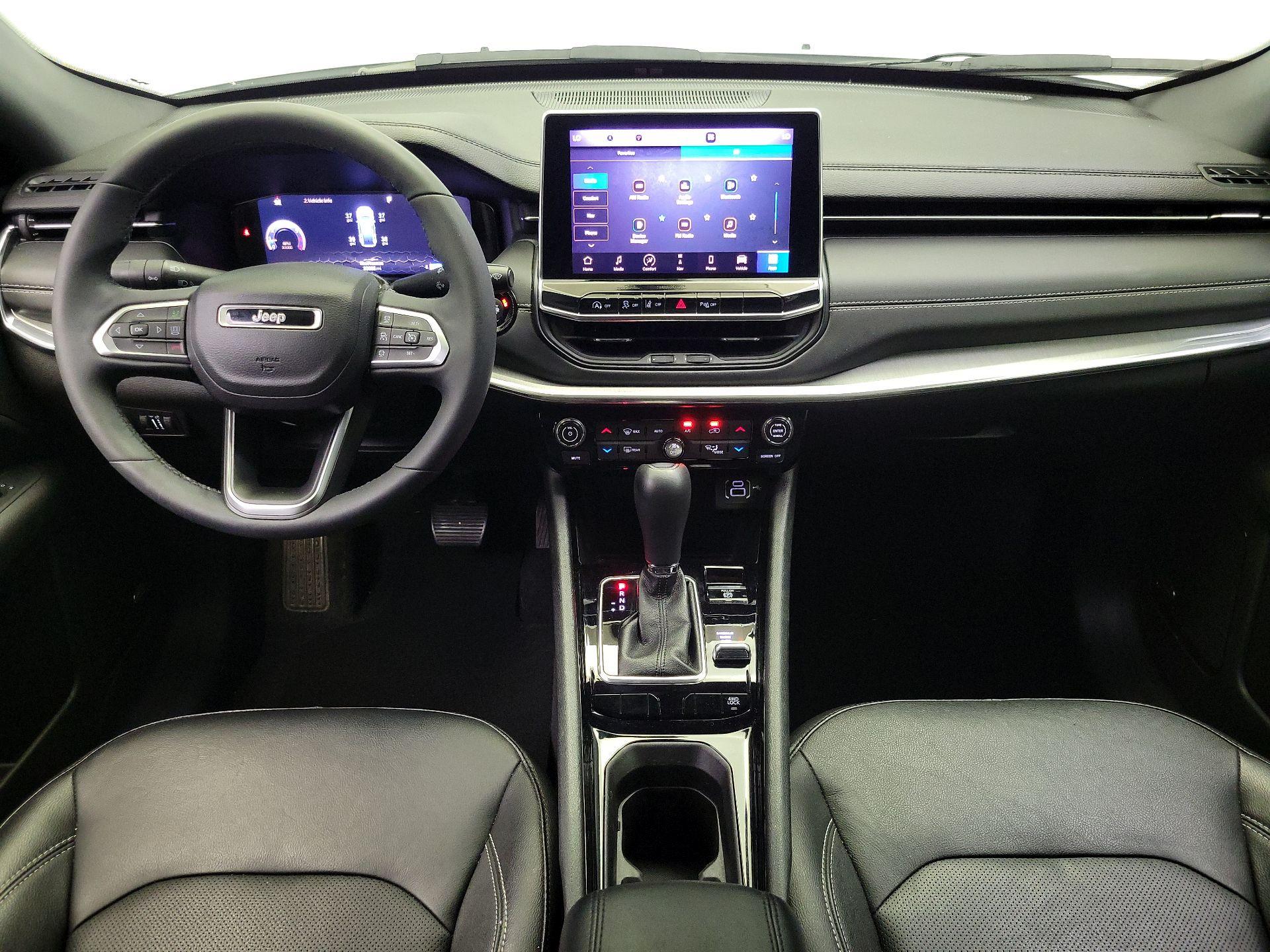 Thumbnail: 2023 Jeep Compass - 9