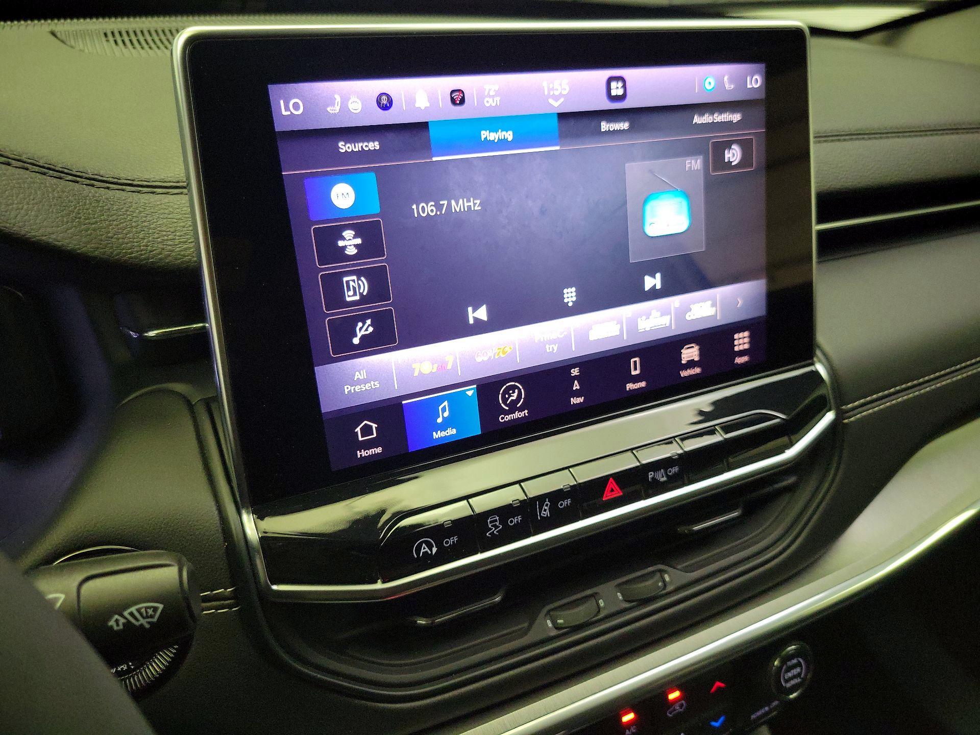Thumbnail: 2023 Jeep Compass - 16