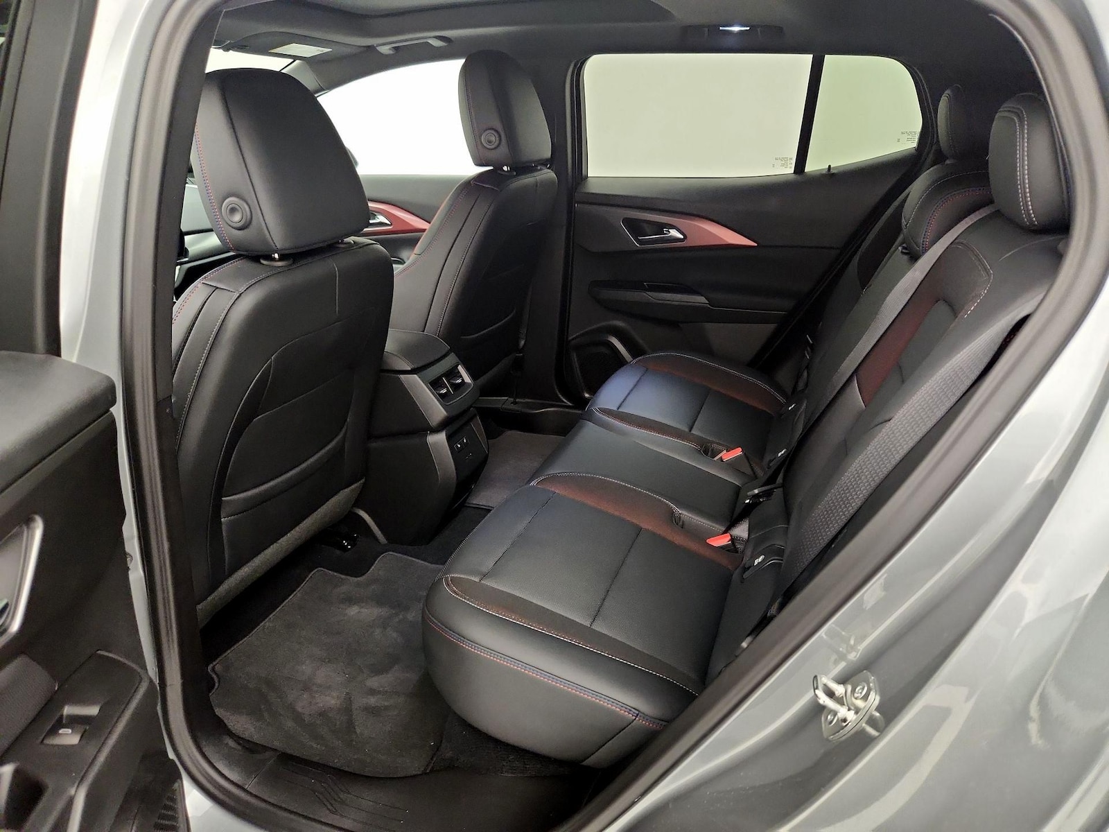 2025 Chevrolet Equinox EV RS - Photo 22