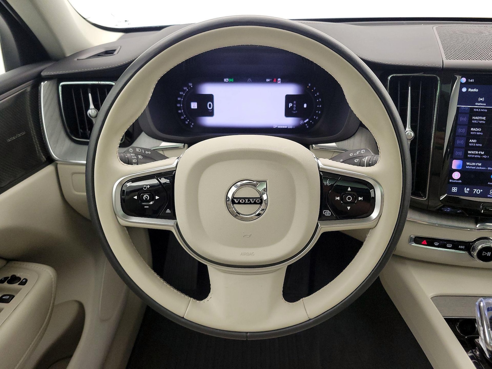 2025 Volvo XC60 Ultra - Photo 11