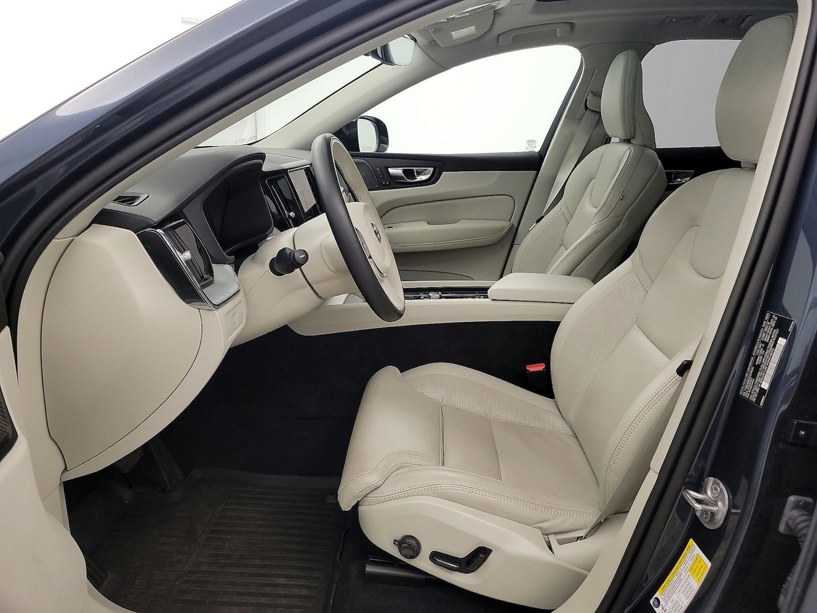 2025 Volvo XC60 Ultra - Photo 12