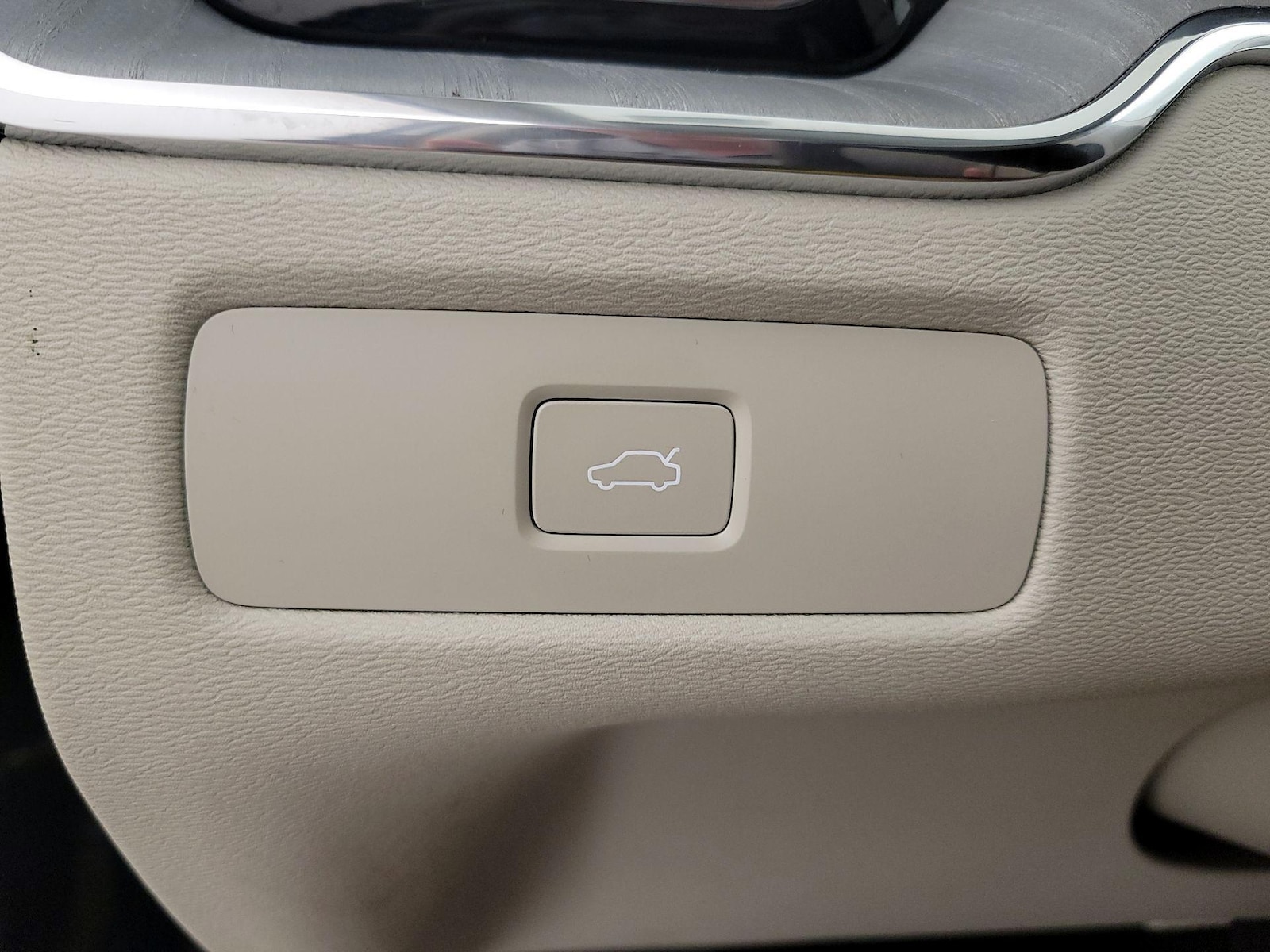 2025 Volvo XC60 Ultra - Photo 14