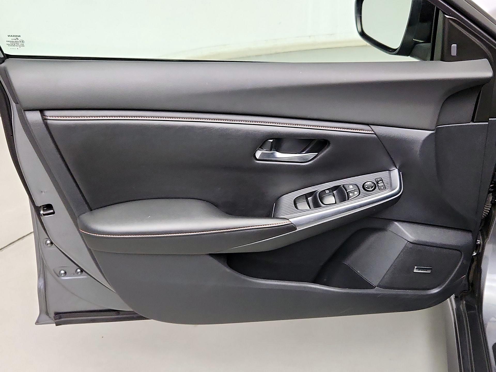 Thumbnail: 2020 Nissan Sentra - 12