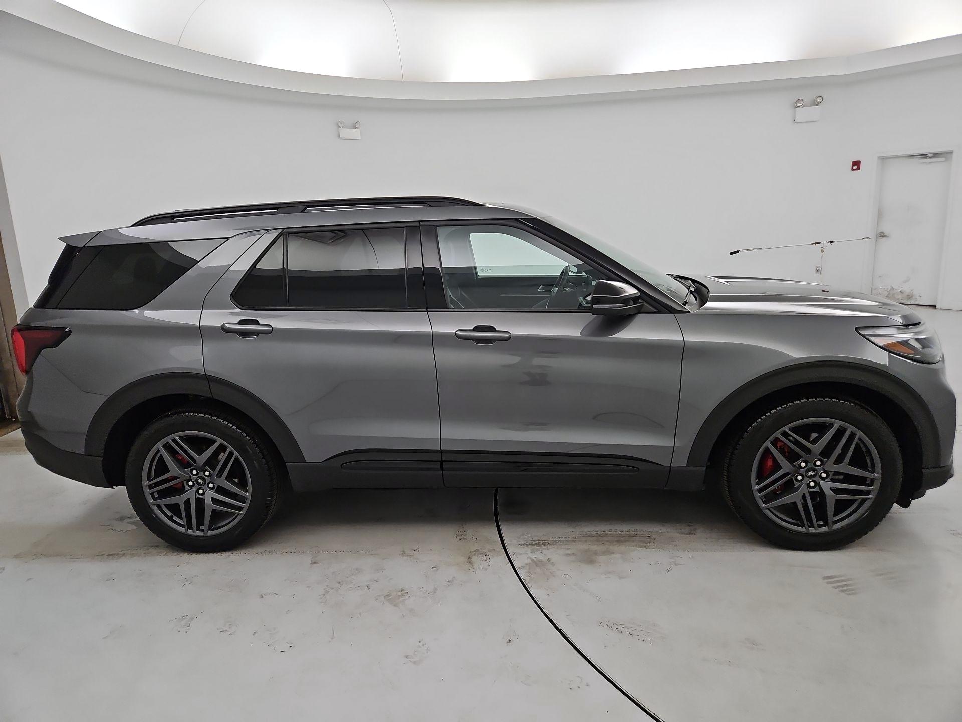 Thumbnail: 2025 Ford Explorer - 4