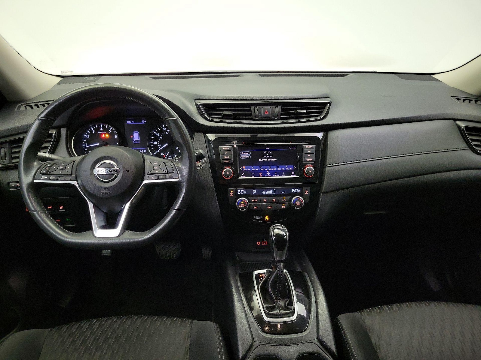 2018 Nissan Rogue SV - Photo 10