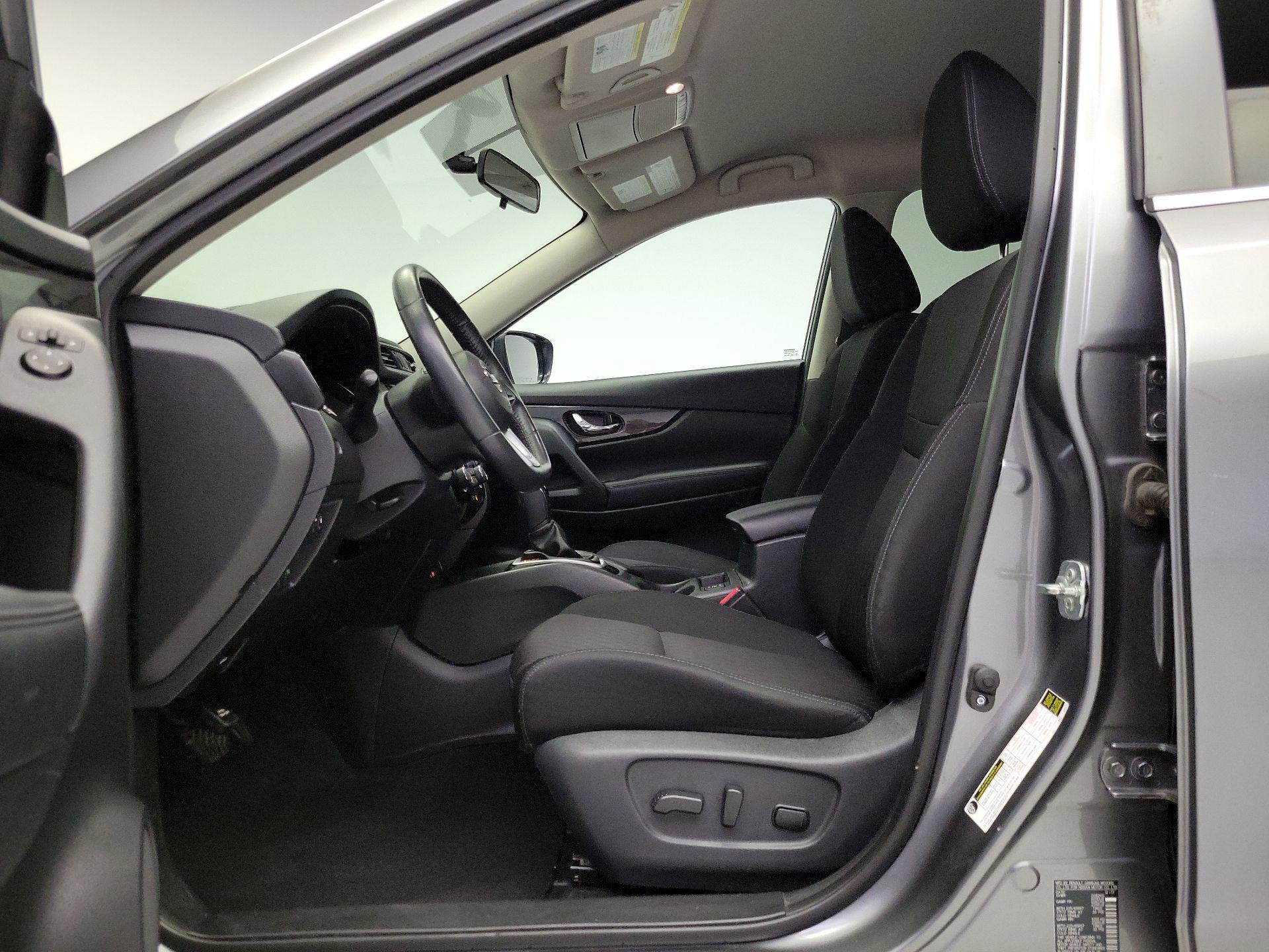 Thumbnail: 2018 Nissan Rogue - 11