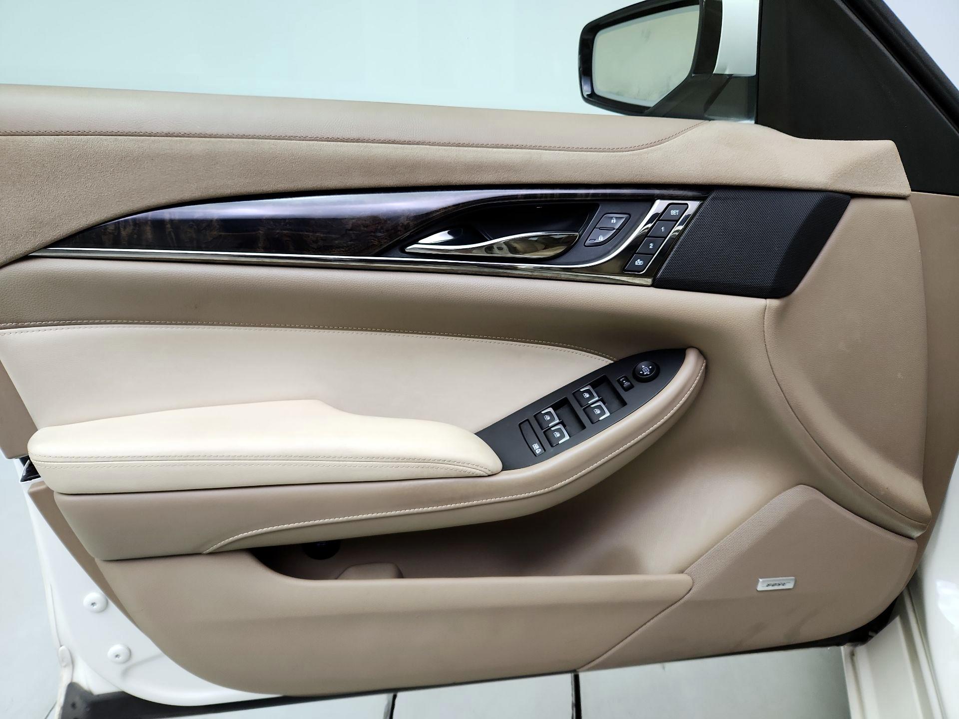 Thumbnail: 2014 Cadillac CTS - 10