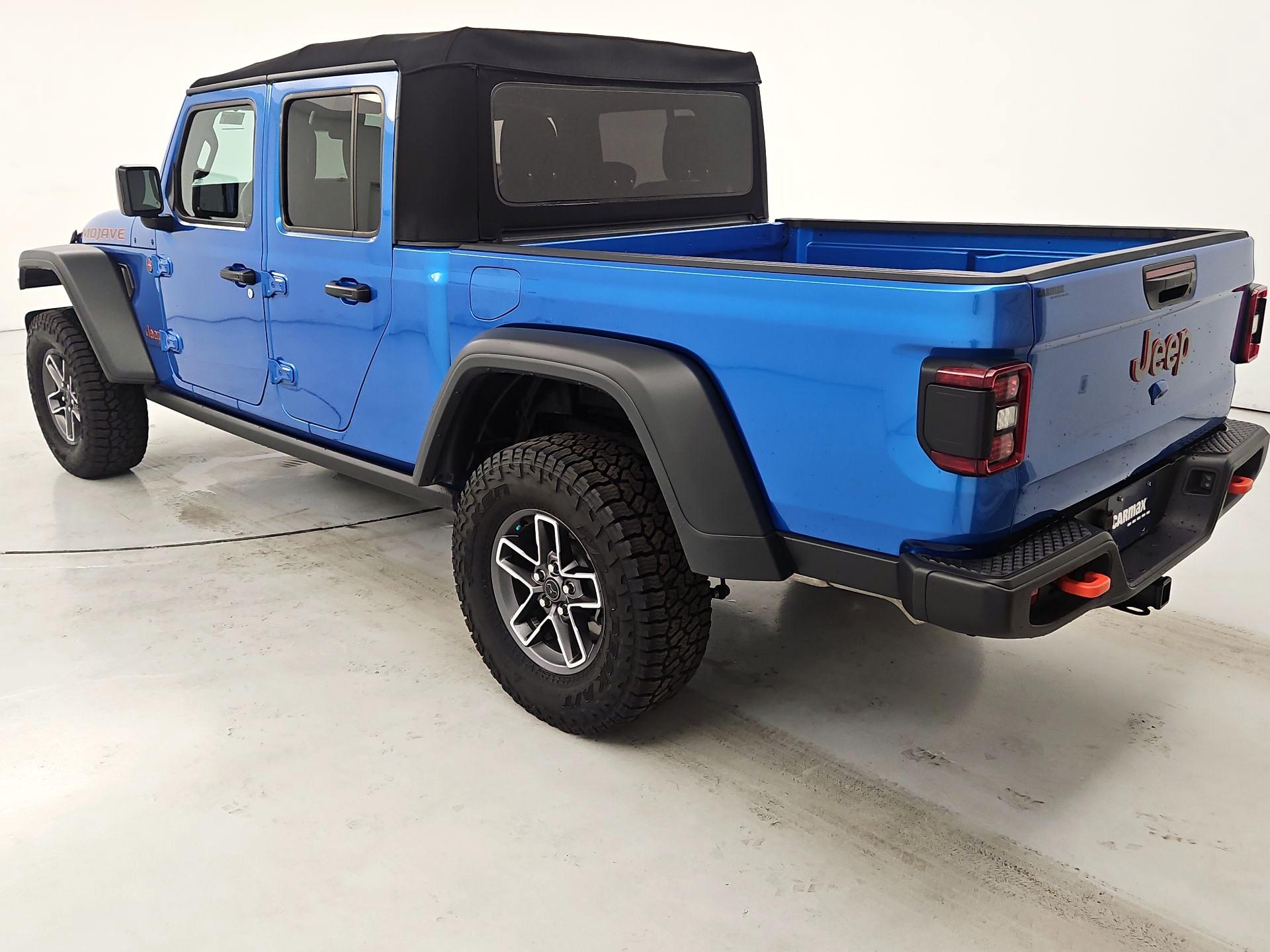 Thumbnail: 2024 Jeep Gladiator - 7