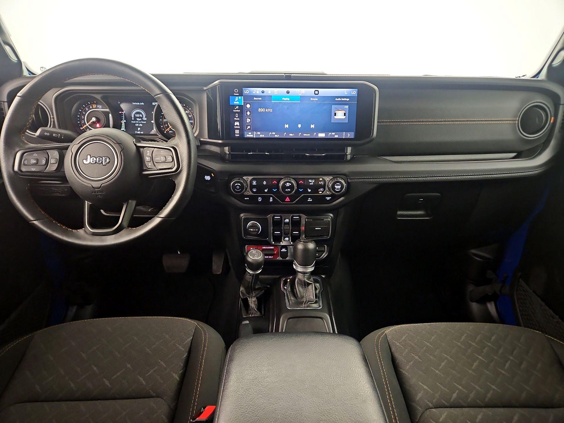 Thumbnail: 2024 Jeep Gladiator - 8