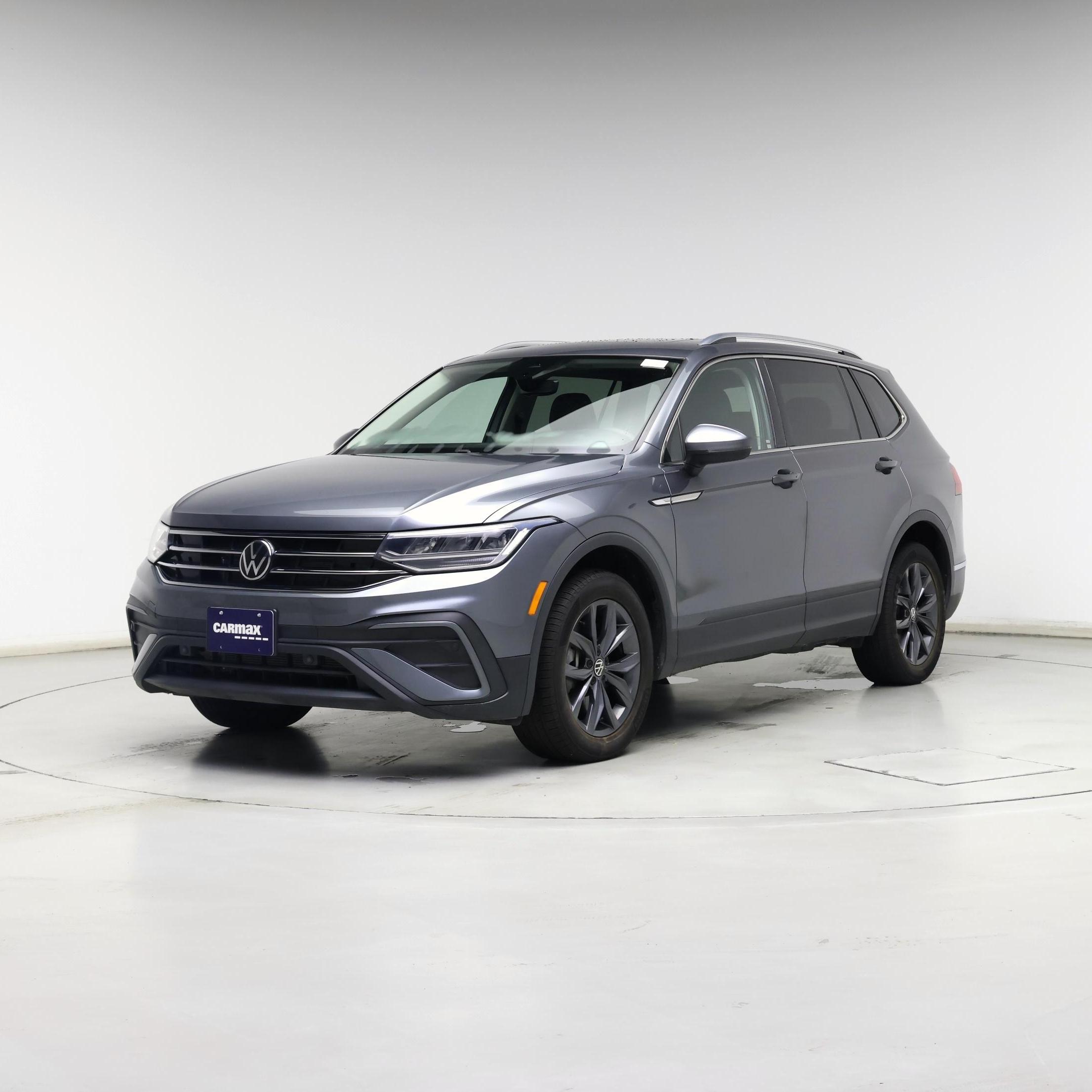Thumbnail: 2022 Volkswagen Tiguan - 4