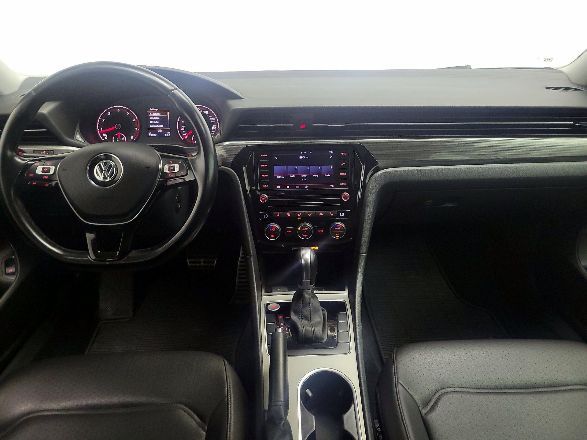Thumbnail: 2020 Volkswagen Passat - 9