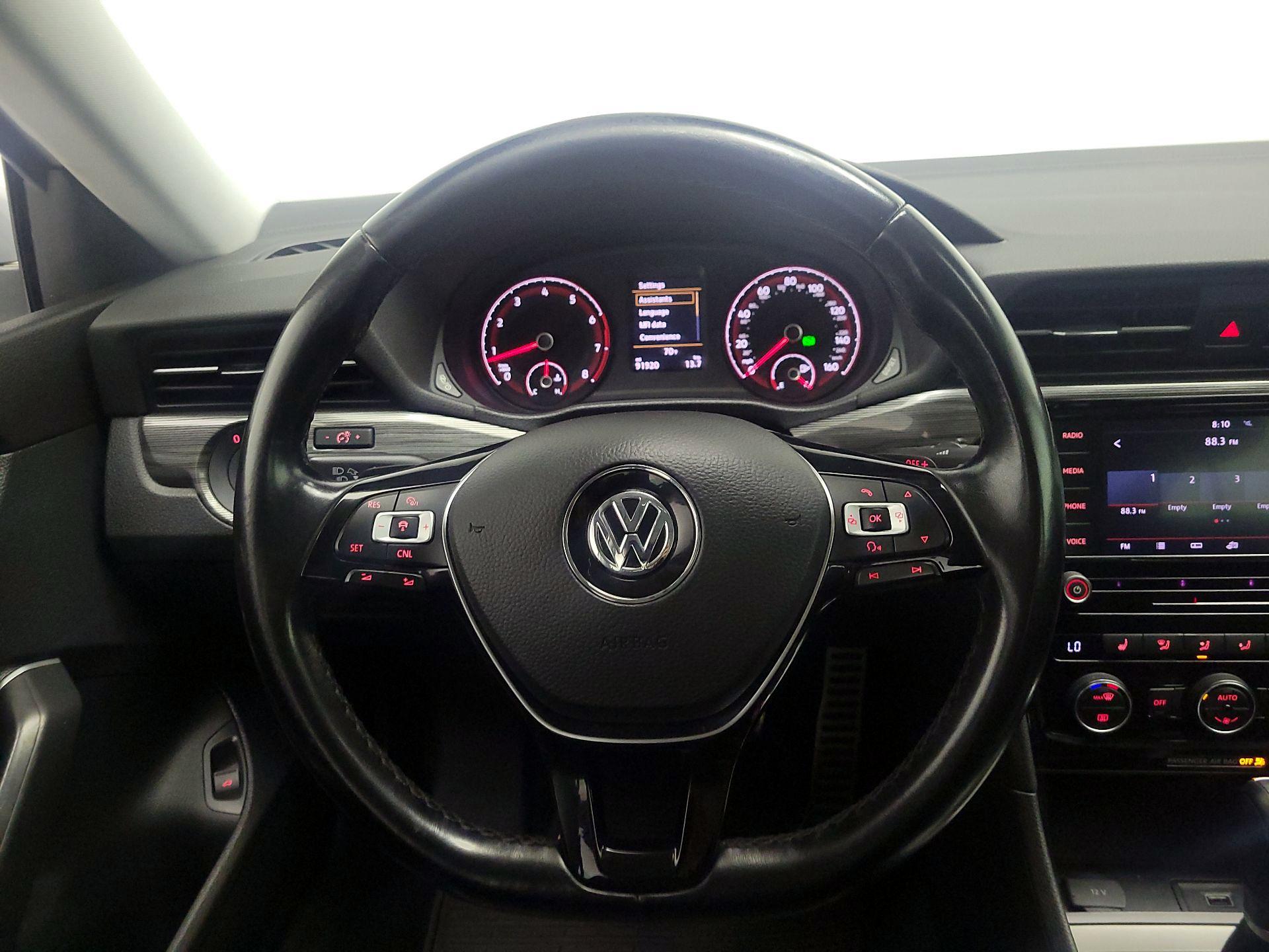 Thumbnail: 2020 Volkswagen Passat - 10