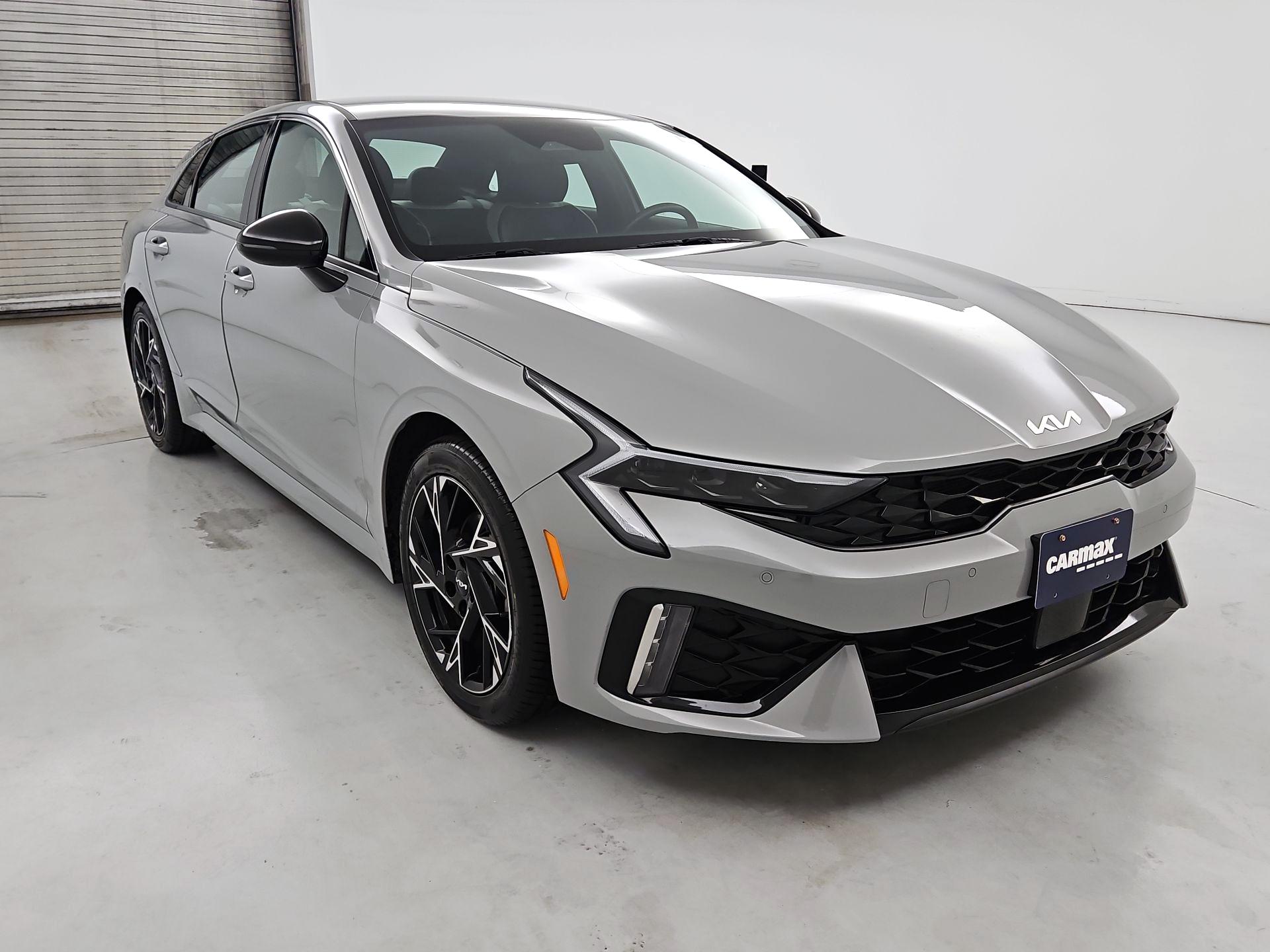 Thumbnail: 2025 Kia K5 - 1