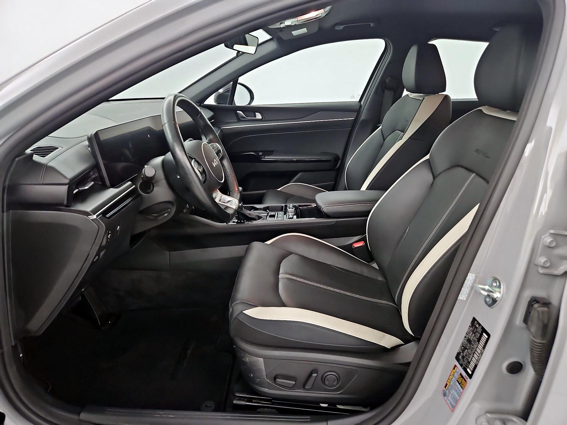 Thumbnail: 2025 Kia K5 - 9
