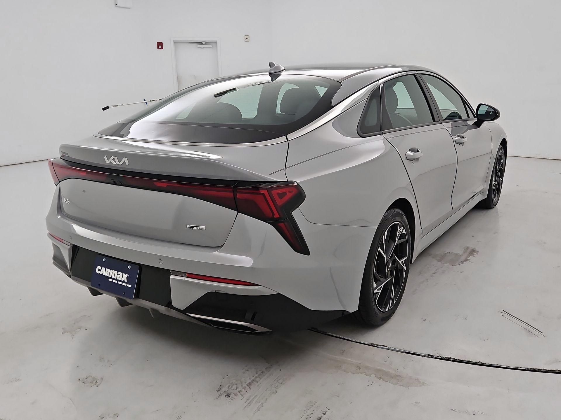 Thumbnail: 2025 Kia K5 - 5