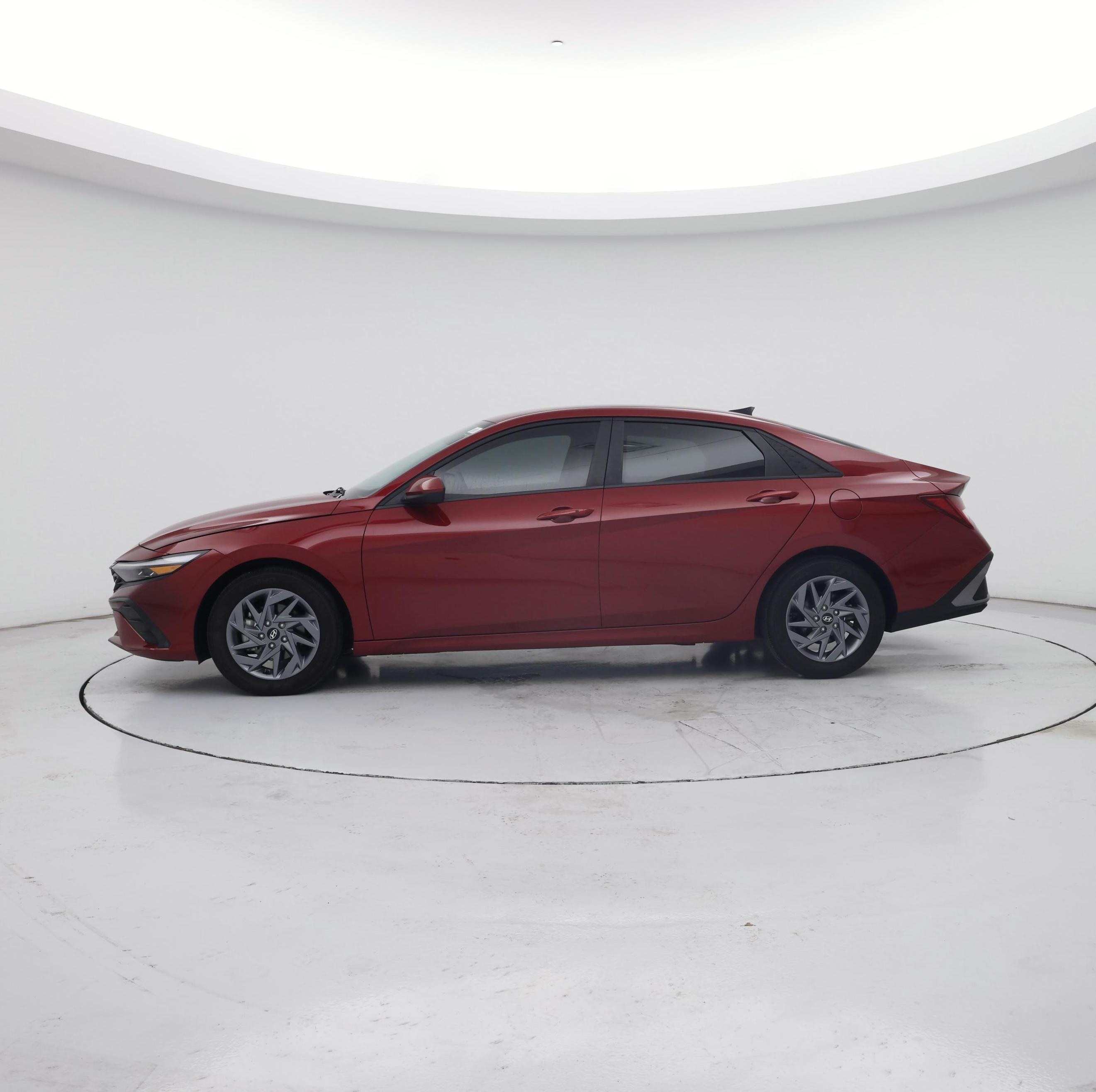 Thumbnail: 2024 Hyundai Elantra - 3