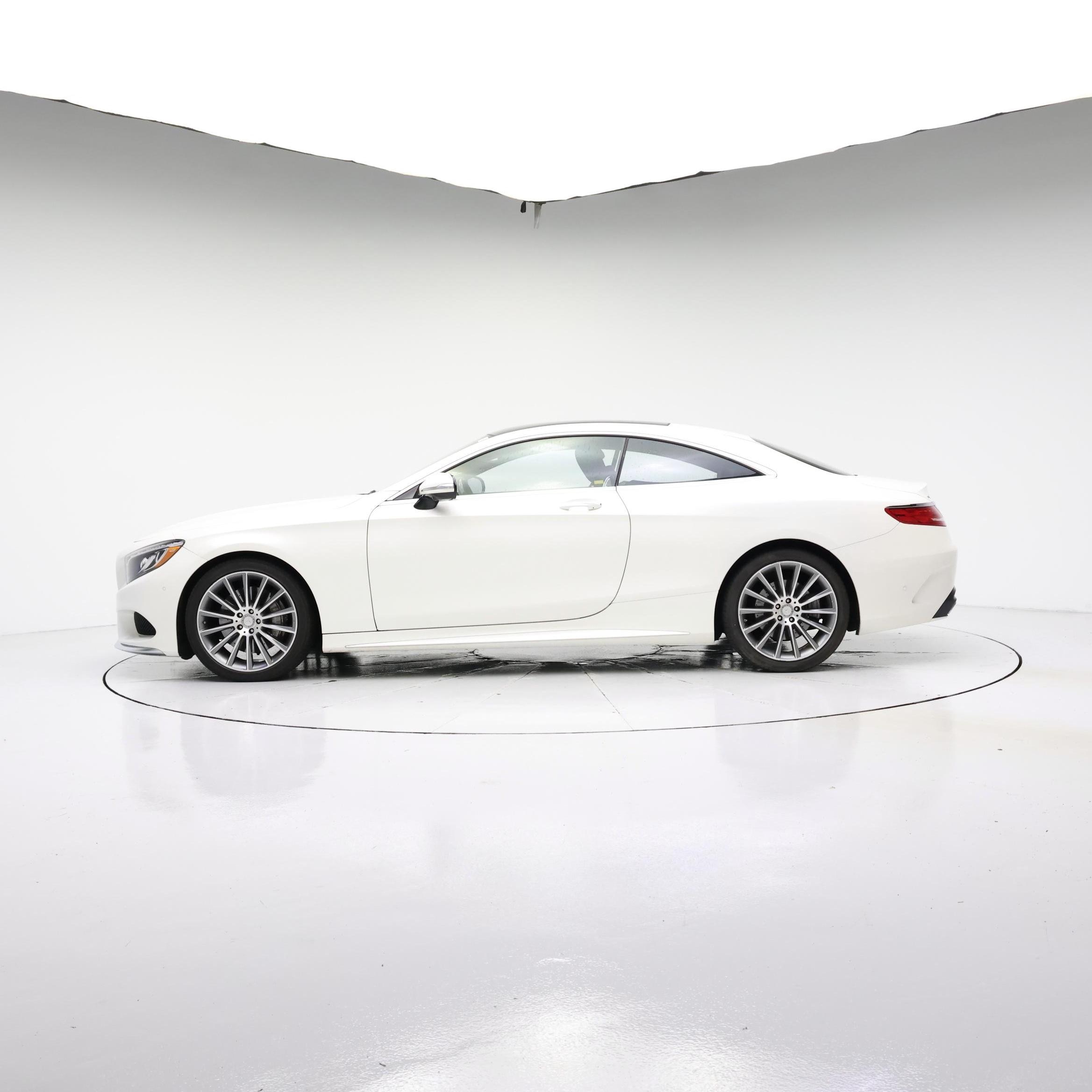 Thumbnail: 2016 Mercedes-Benz S-Class - 3