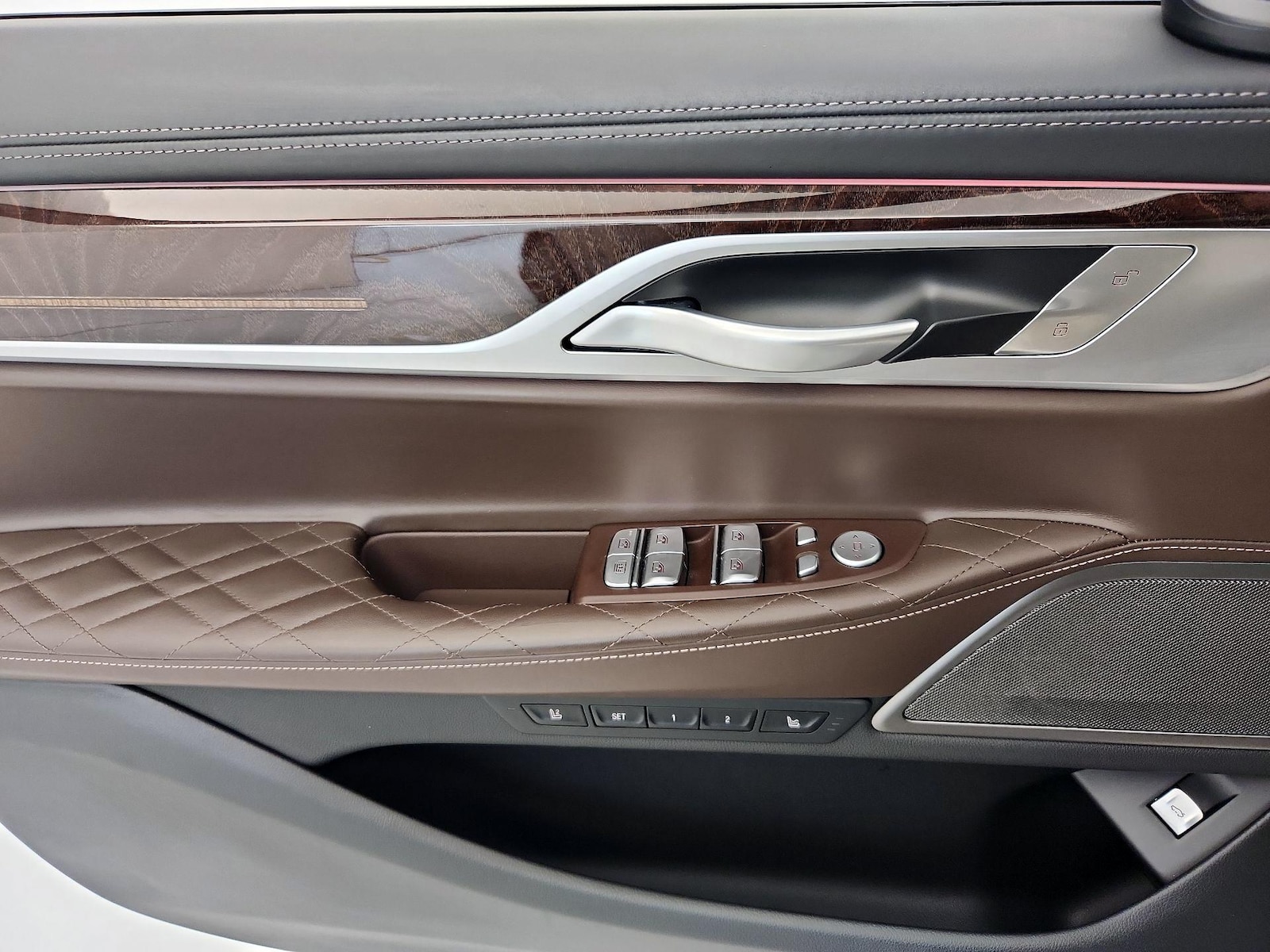 2021 BMW 7 Series 750i - Photo 13