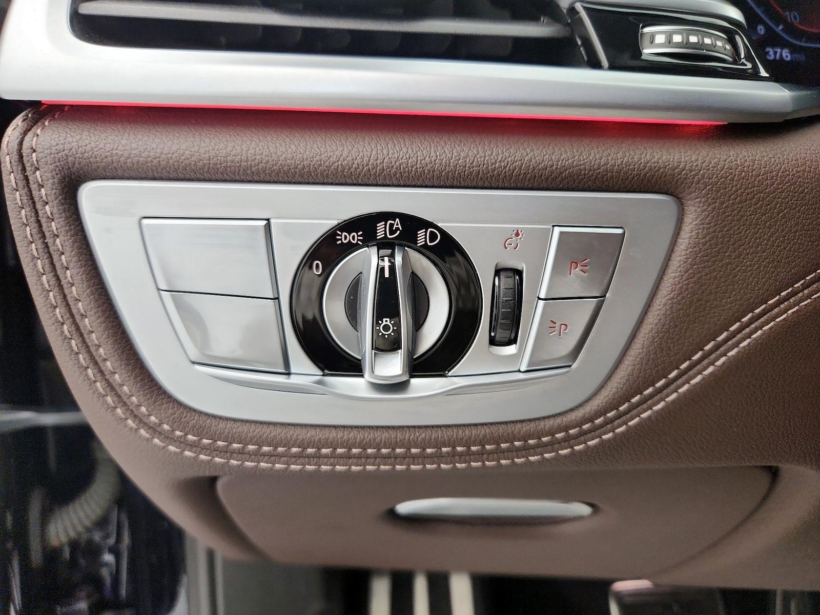 2021 BMW 7 Series 750i - Photo 14