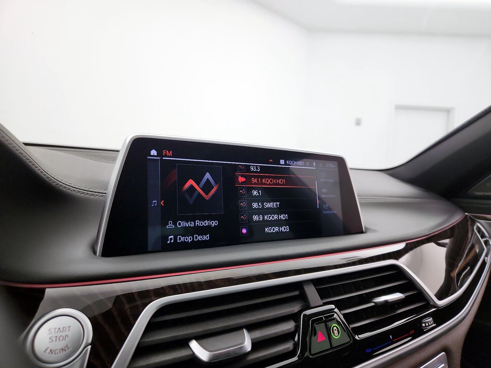 2021 BMW 7 Series 750i - Photo 17