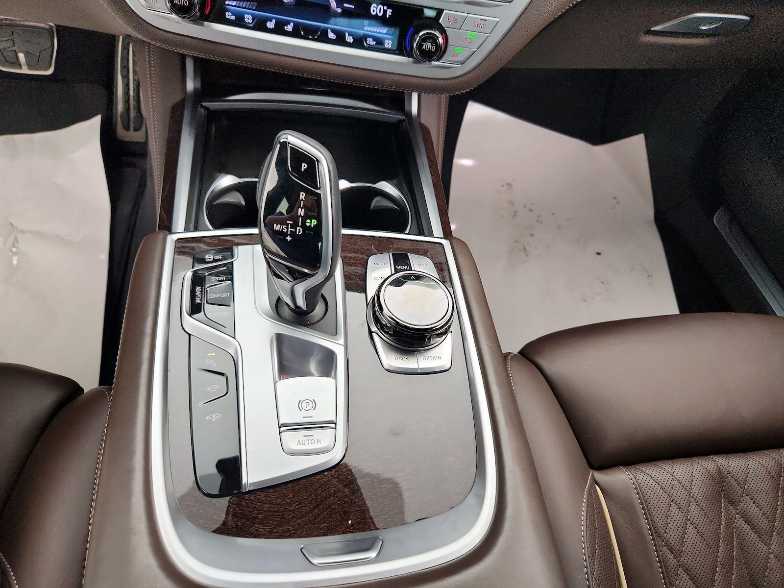 2021 BMW 7 Series 750i - Photo 19