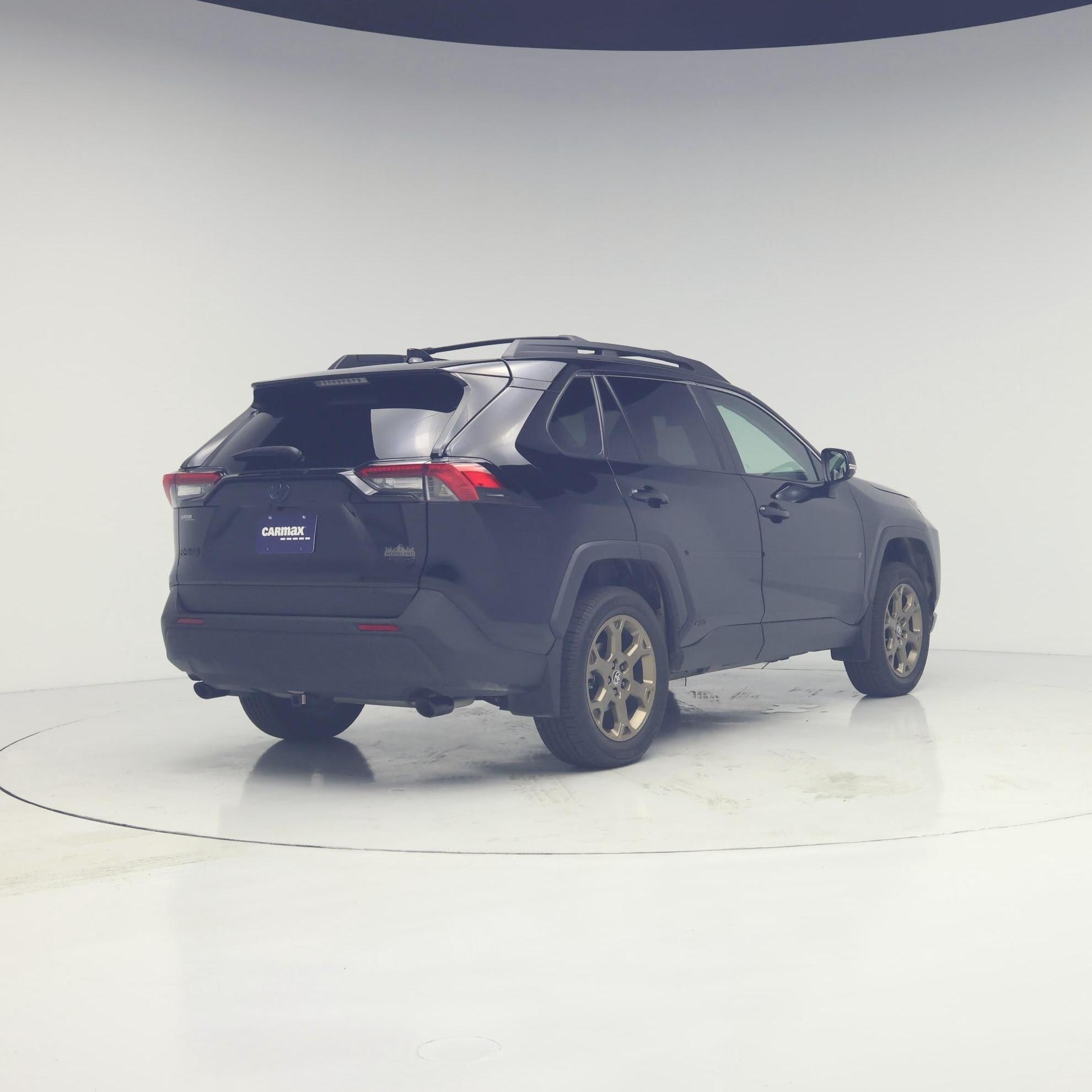 Thumbnail: 2024 Toyota RAV4 - 8