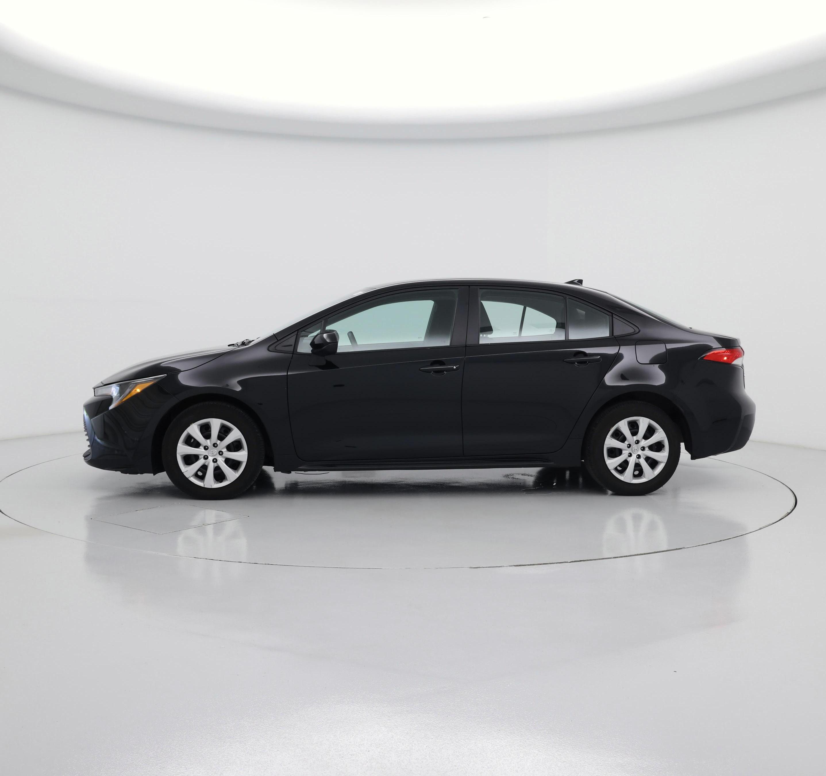 Thumbnail: 2025 Toyota Corolla - 3