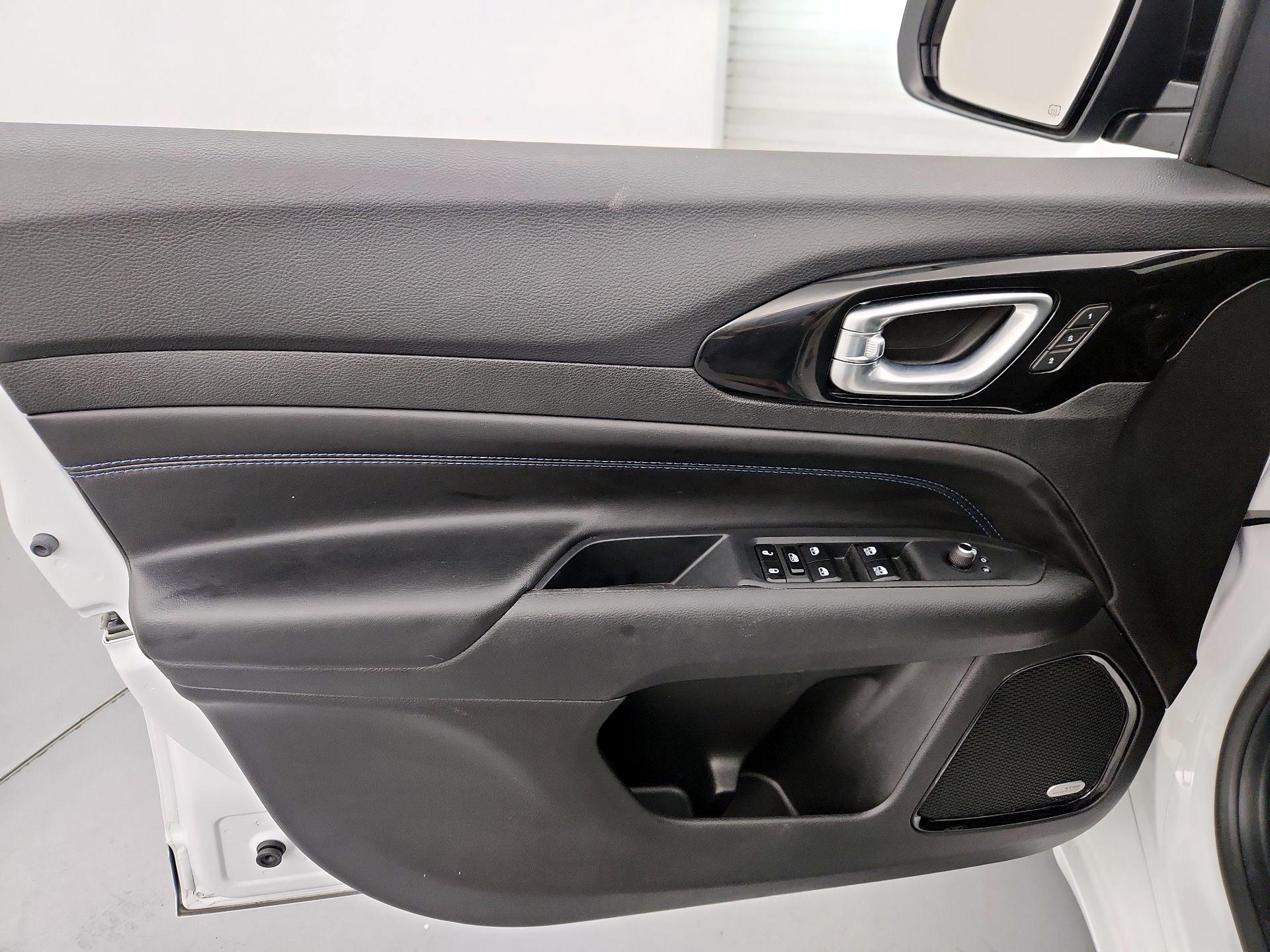 Thumbnail: 2025 Jeep Compass - 12