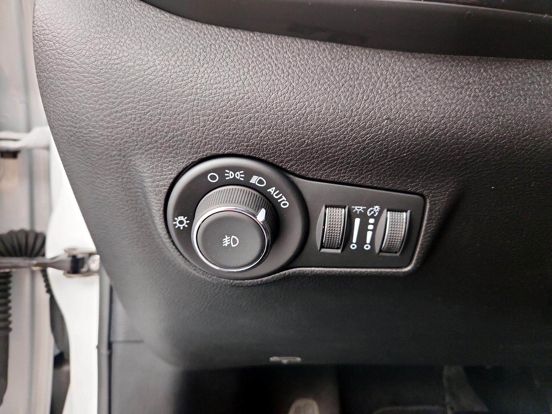 Thumbnail: 2025 Jeep Compass - 13