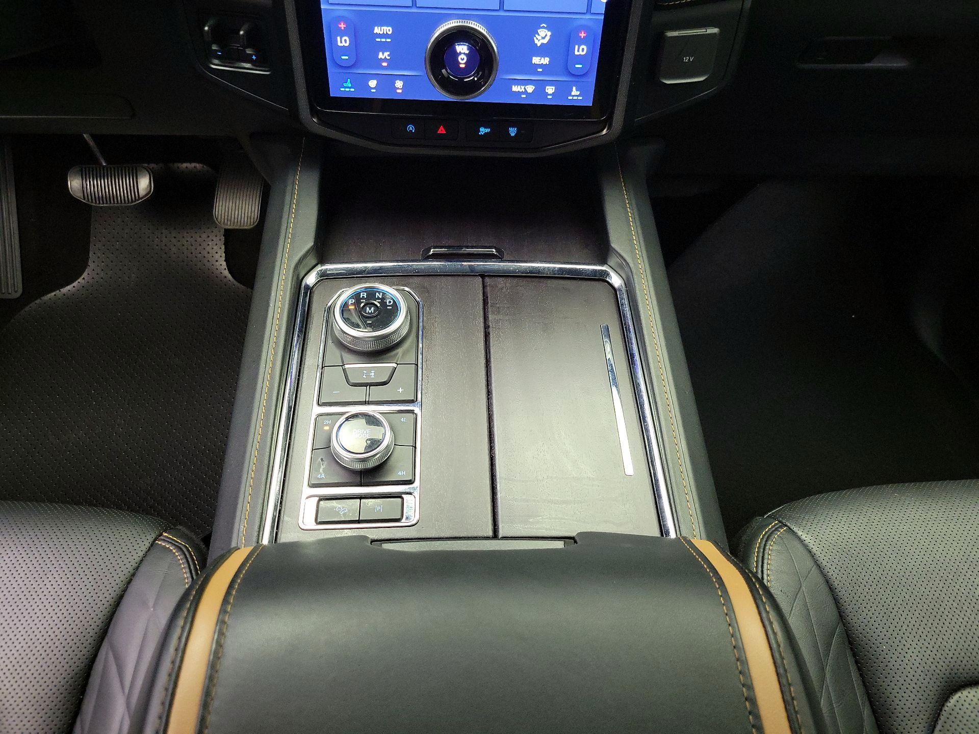 Thumbnail: 2023 Ford Expedition - 18