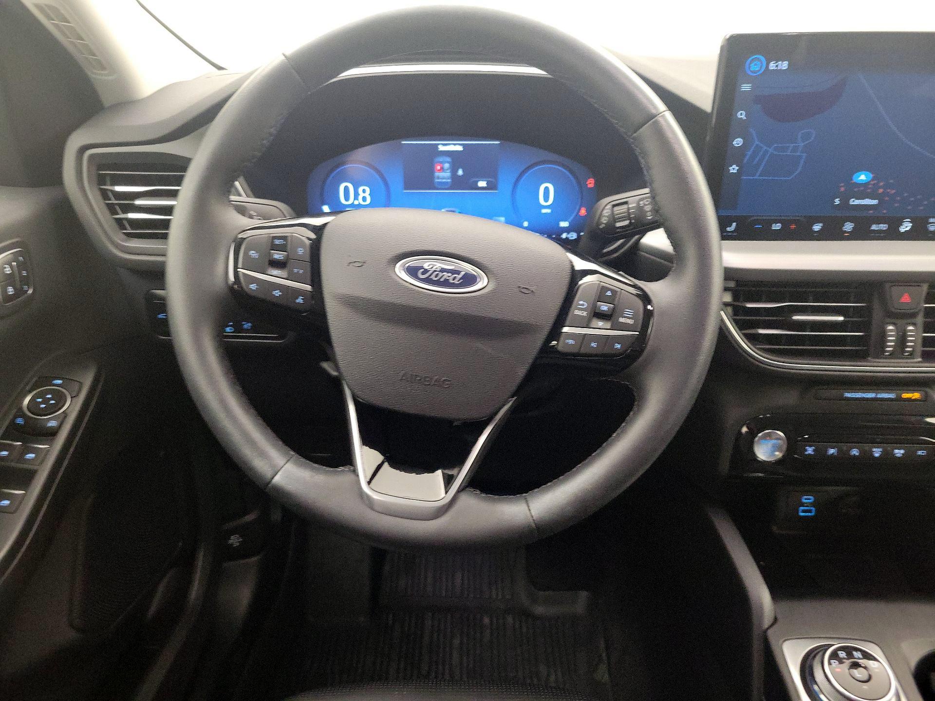 Thumbnail: 2023 Ford Escape - 10
