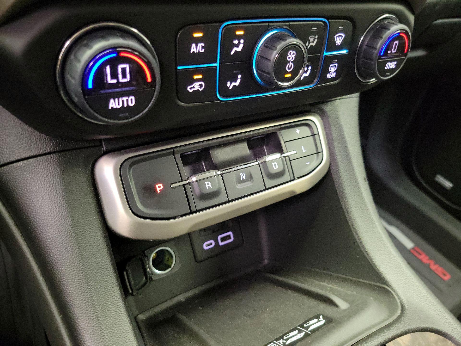 Thumbnail: 2021 GMC Acadia - 17