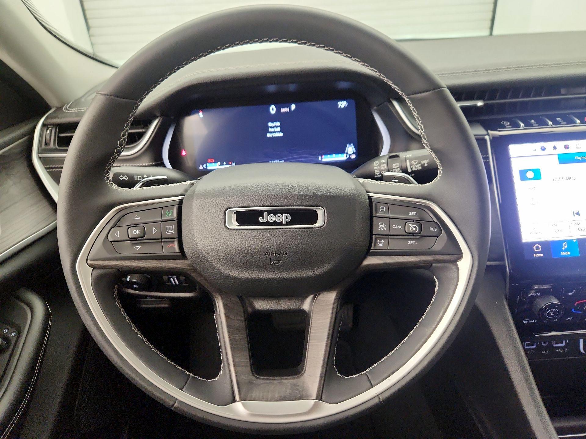Thumbnail: 2023 Jeep Grand Cherokee L - 10