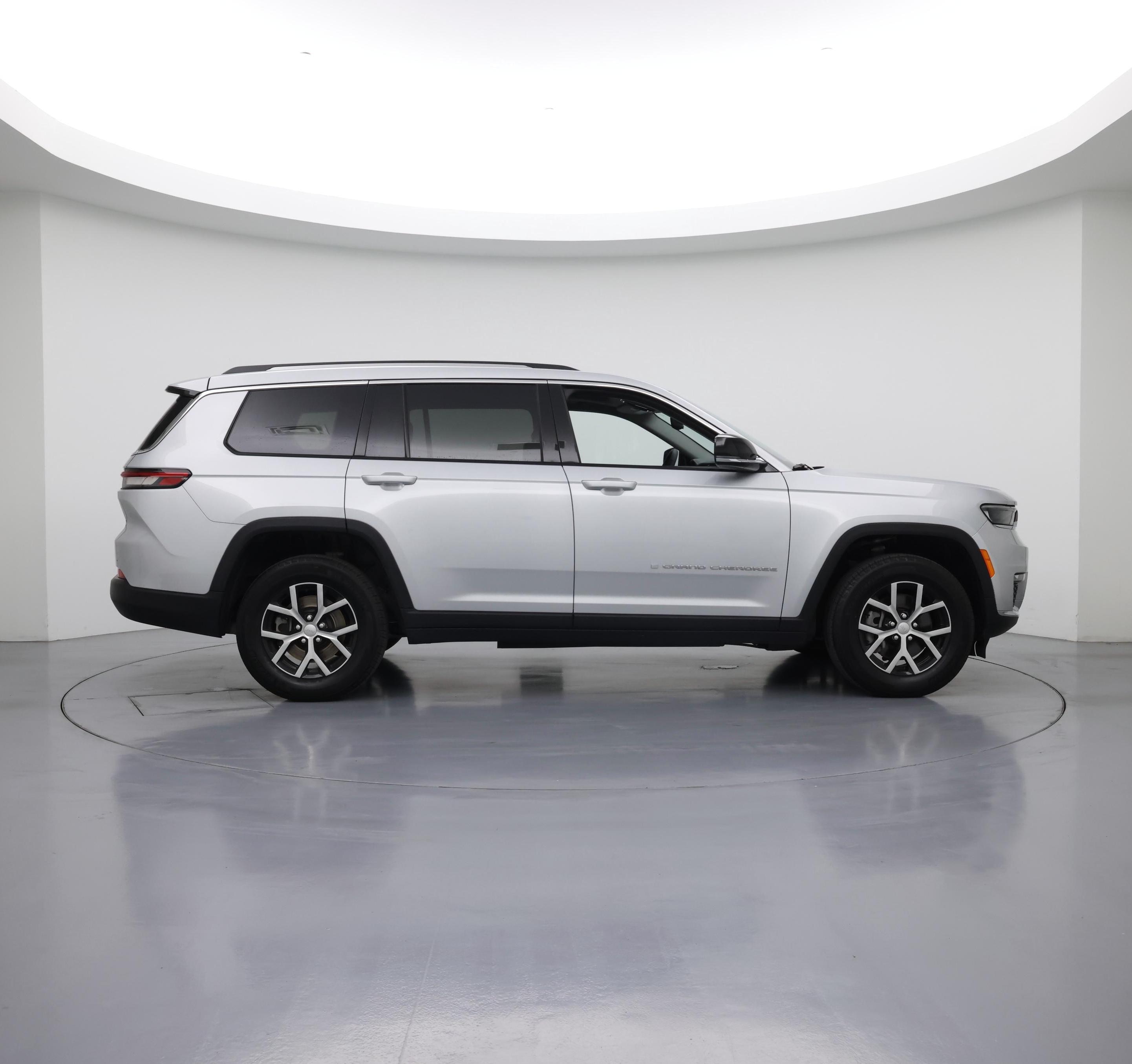Thumbnail: 2023 Jeep Grand Cherokee L - 7