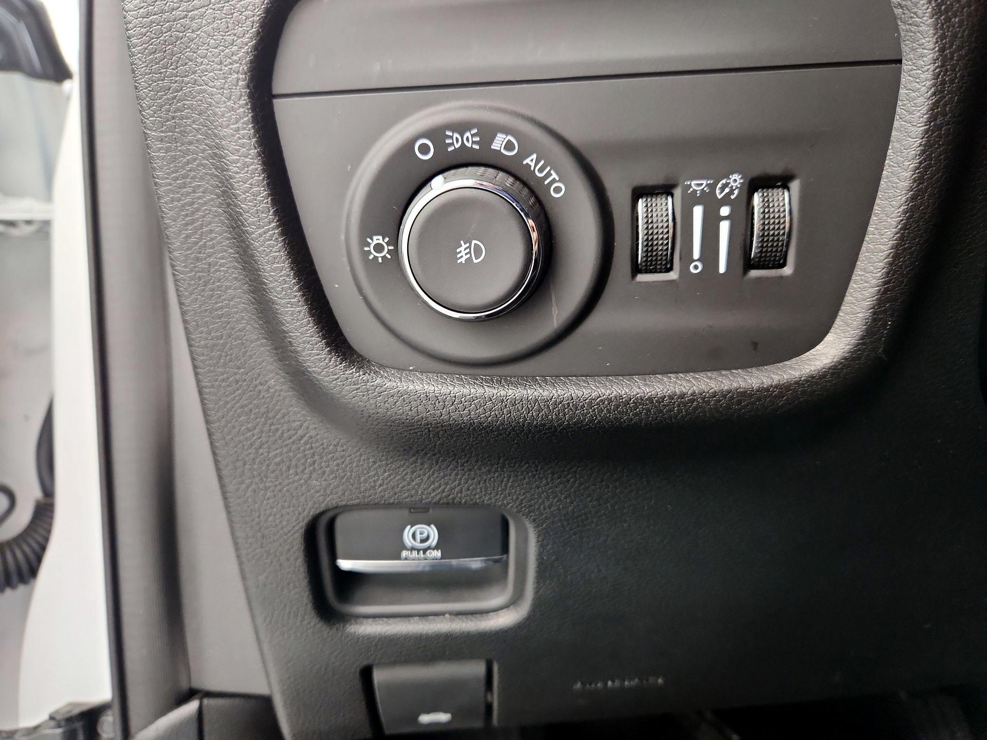 Thumbnail: 2024 Jeep Grand Cherokee - 13