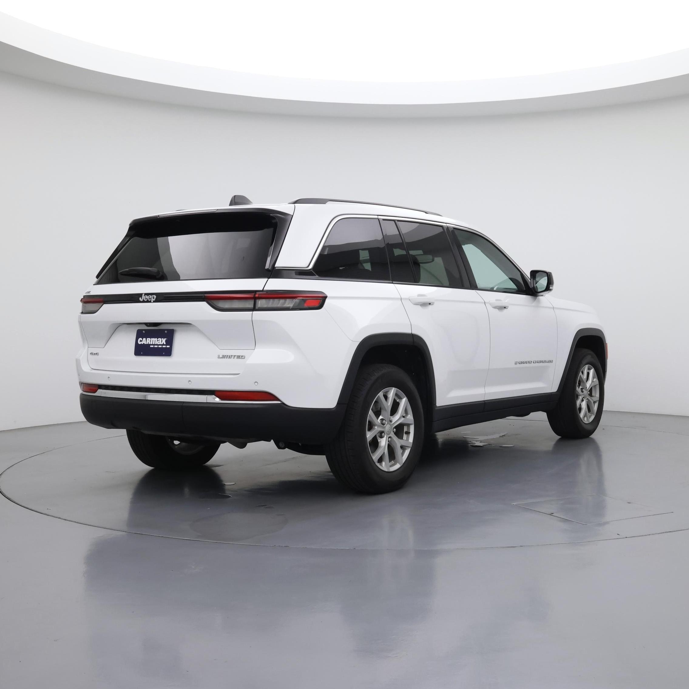 Thumbnail: 2024 Jeep Grand Cherokee - 8