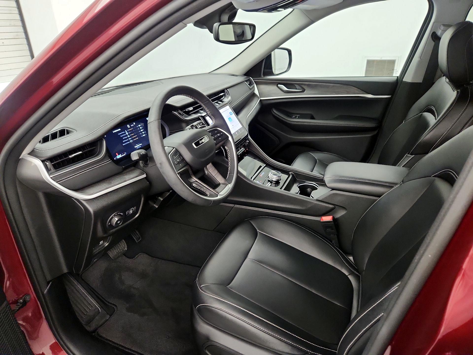 Thumbnail: 2024 Jeep Grand Cherokee - 11
