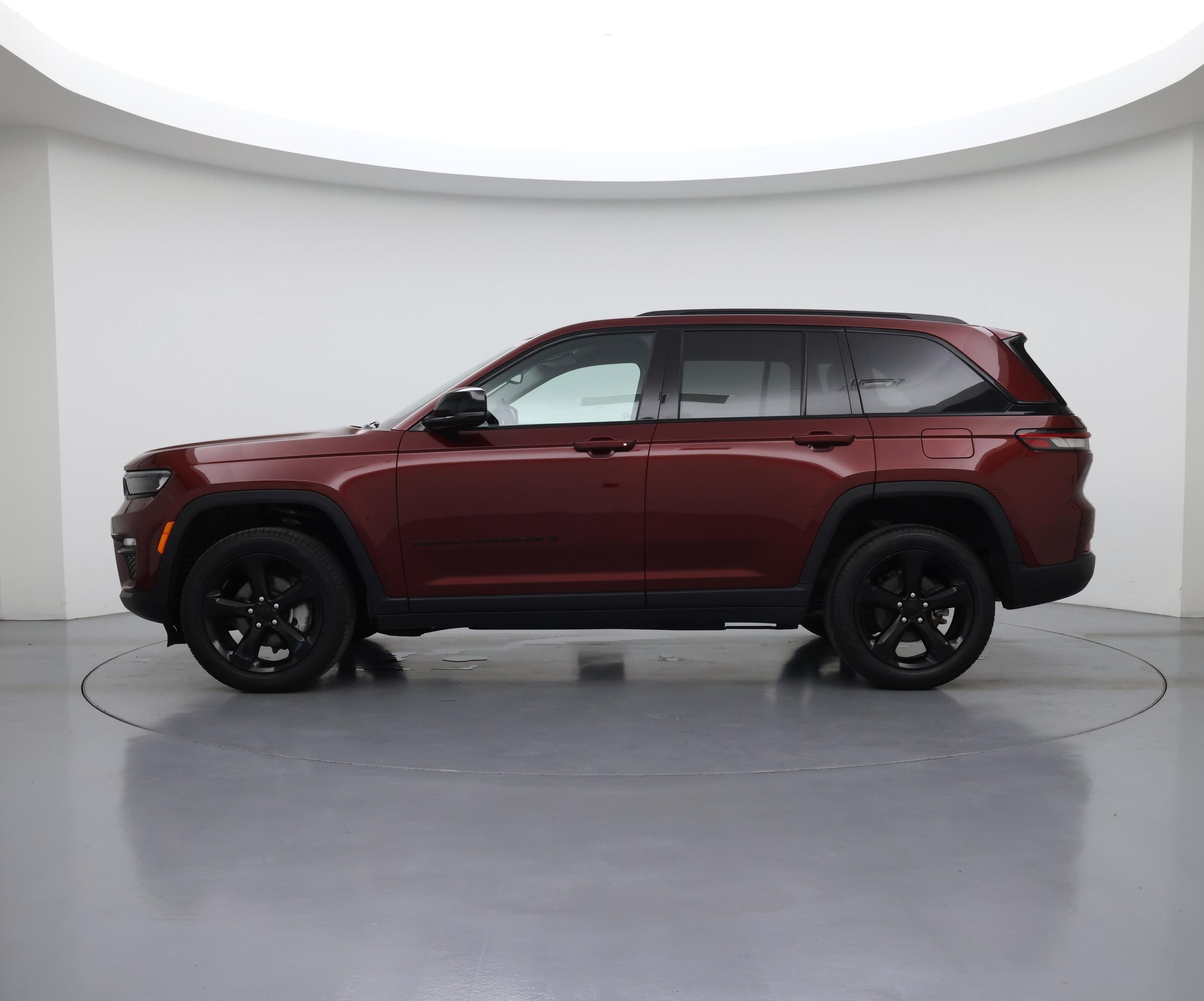 Thumbnail: 2024 Jeep Grand Cherokee - 3