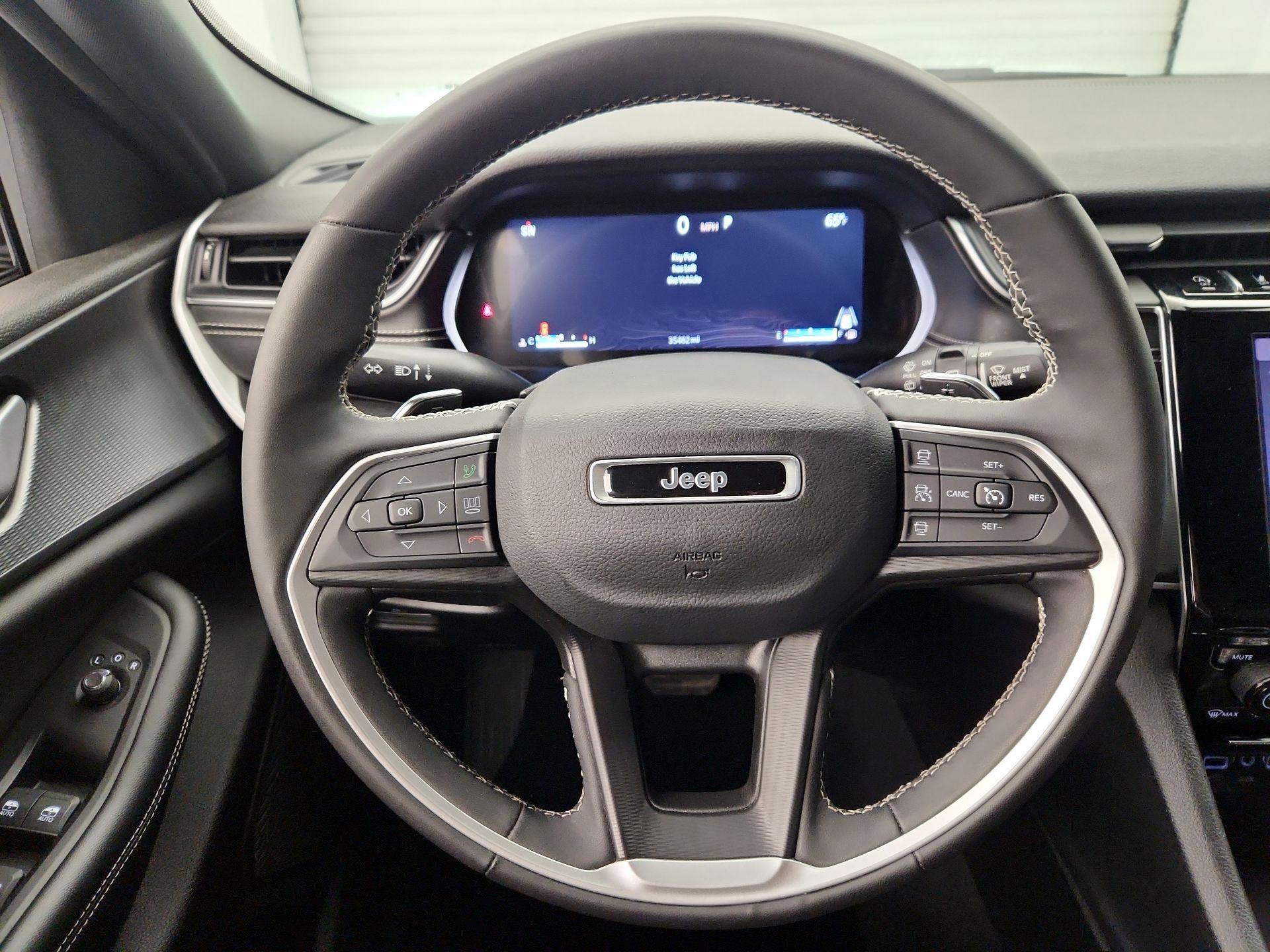 Thumbnail: 2023 Jeep Grand Cherokee - 10