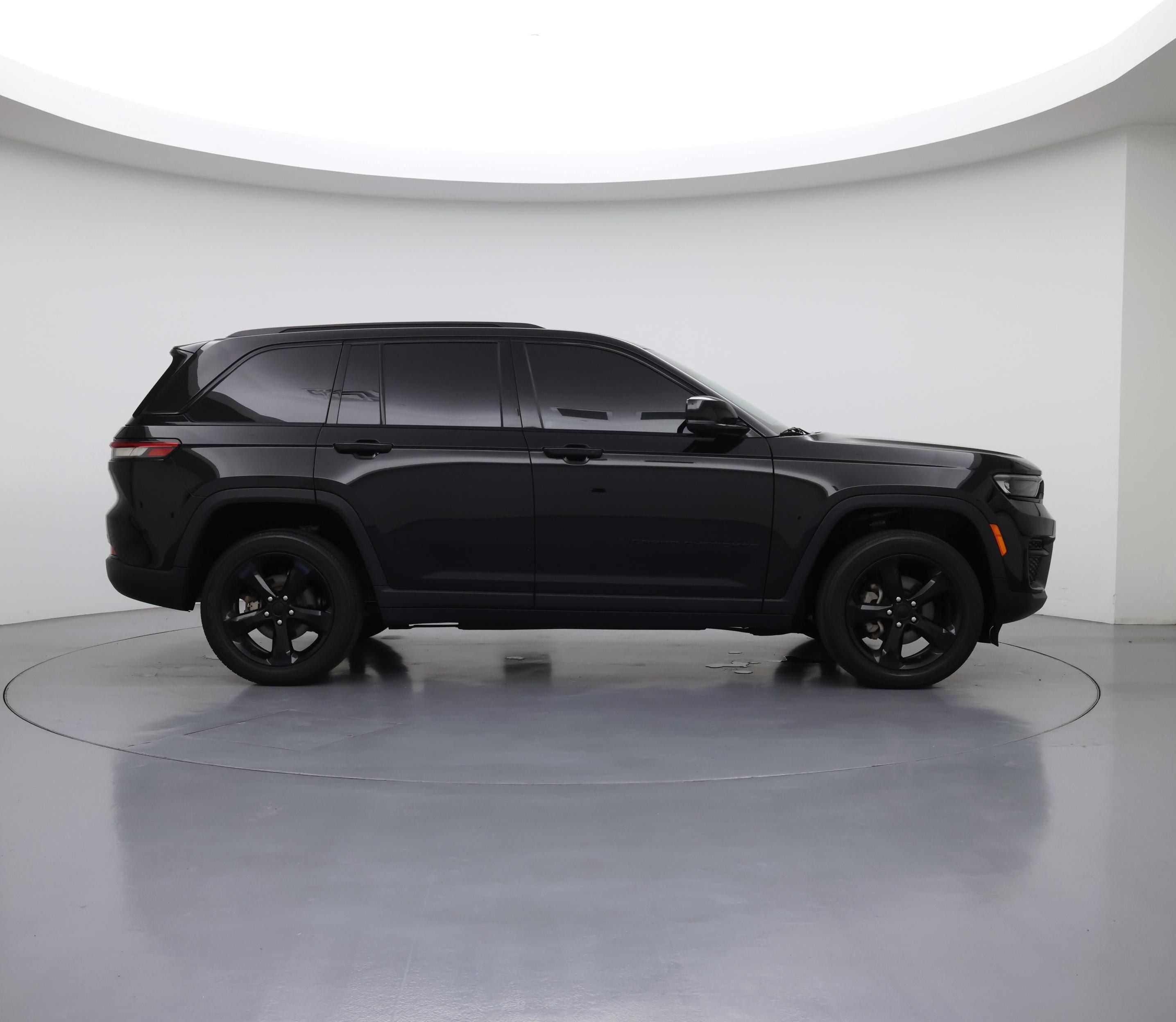 Thumbnail: 2023 Jeep Grand Cherokee - 7