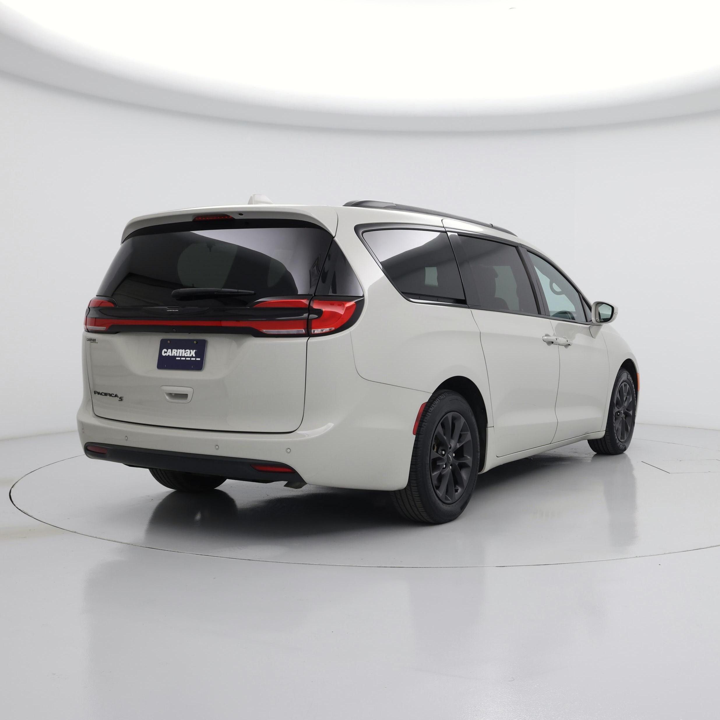 Thumbnail: 2021 Chrysler Pacifica - 8