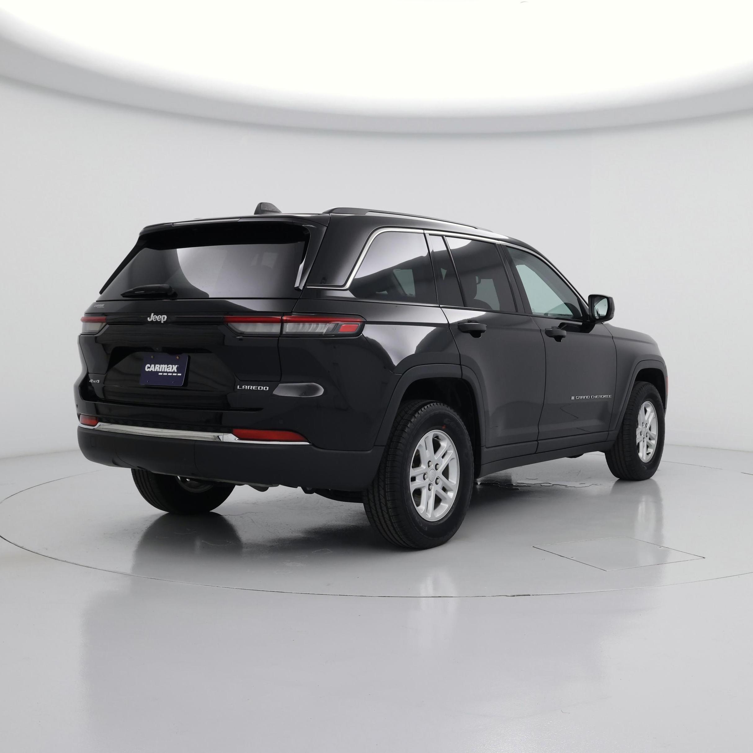 Thumbnail: 2023 Jeep Grand Cherokee - 8