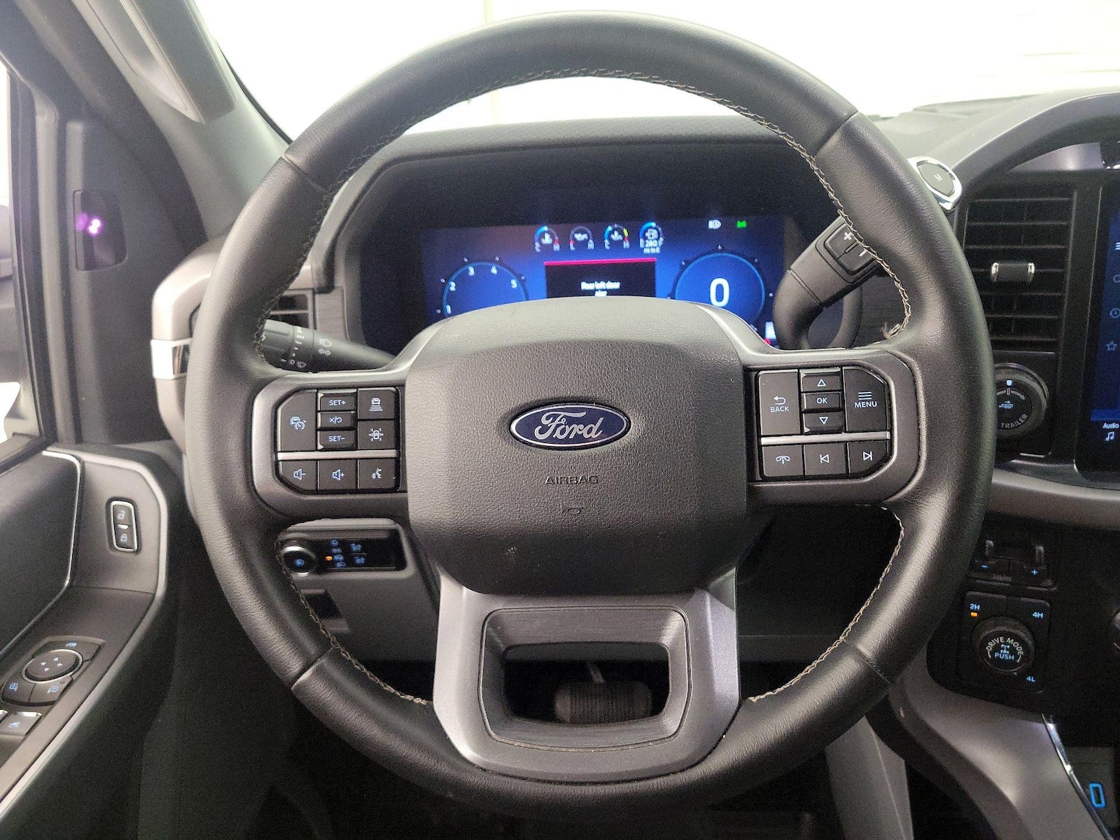 2024 Ford F-150 XLT - Photo 11