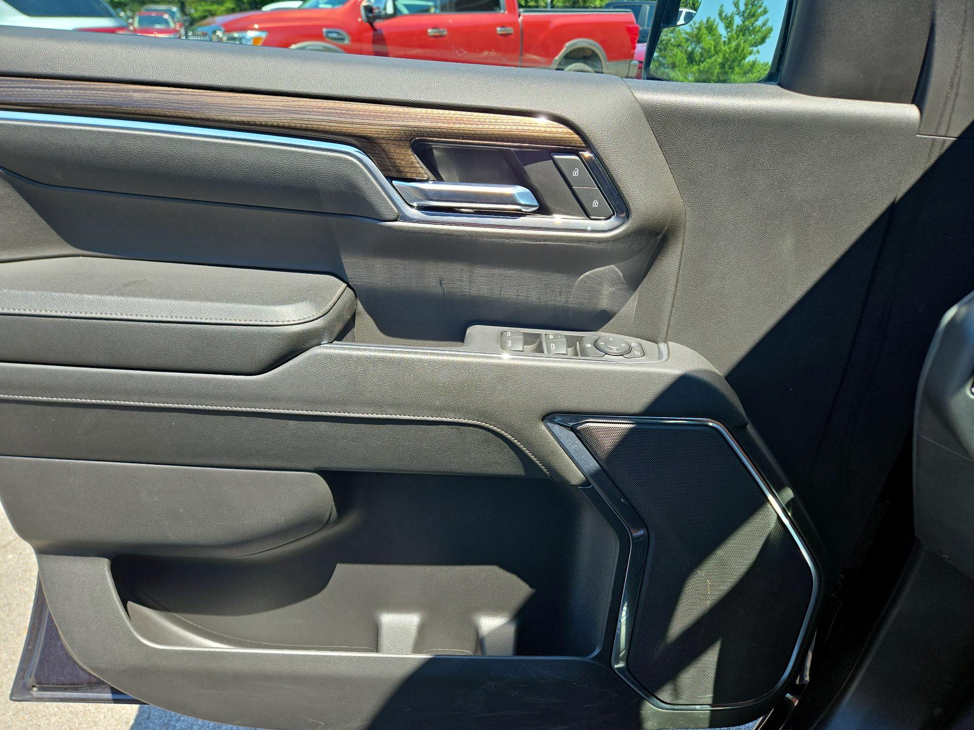 Thumbnail: 2024 Chevrolet Silverado 1500 - 10