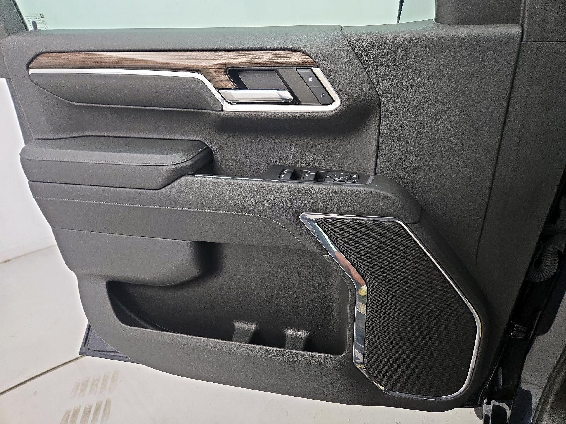 Thumbnail: 2024 Chevrolet Silverado 1500 - 12