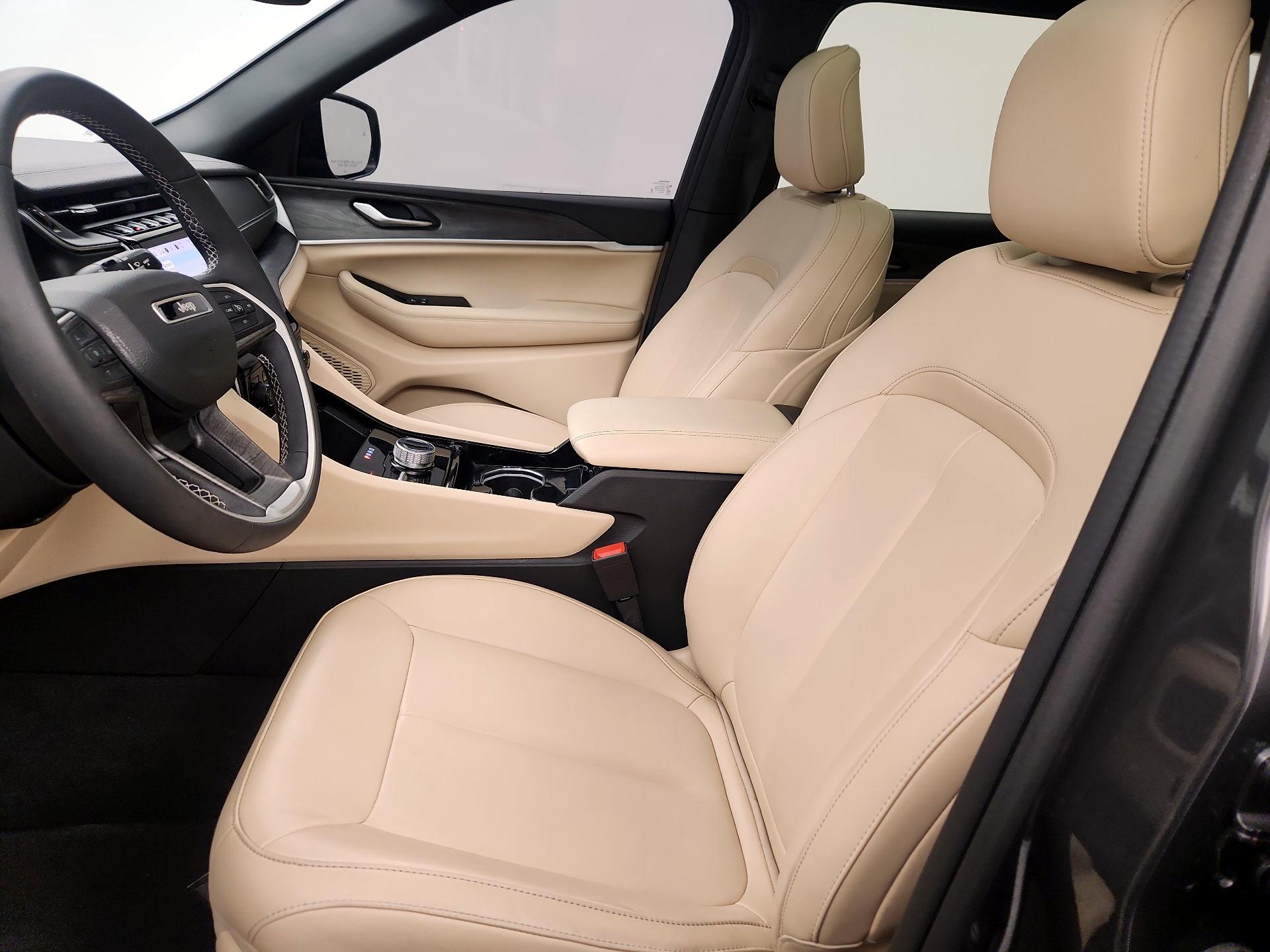 Thumbnail: 2023 Jeep Grand Cherokee - 11