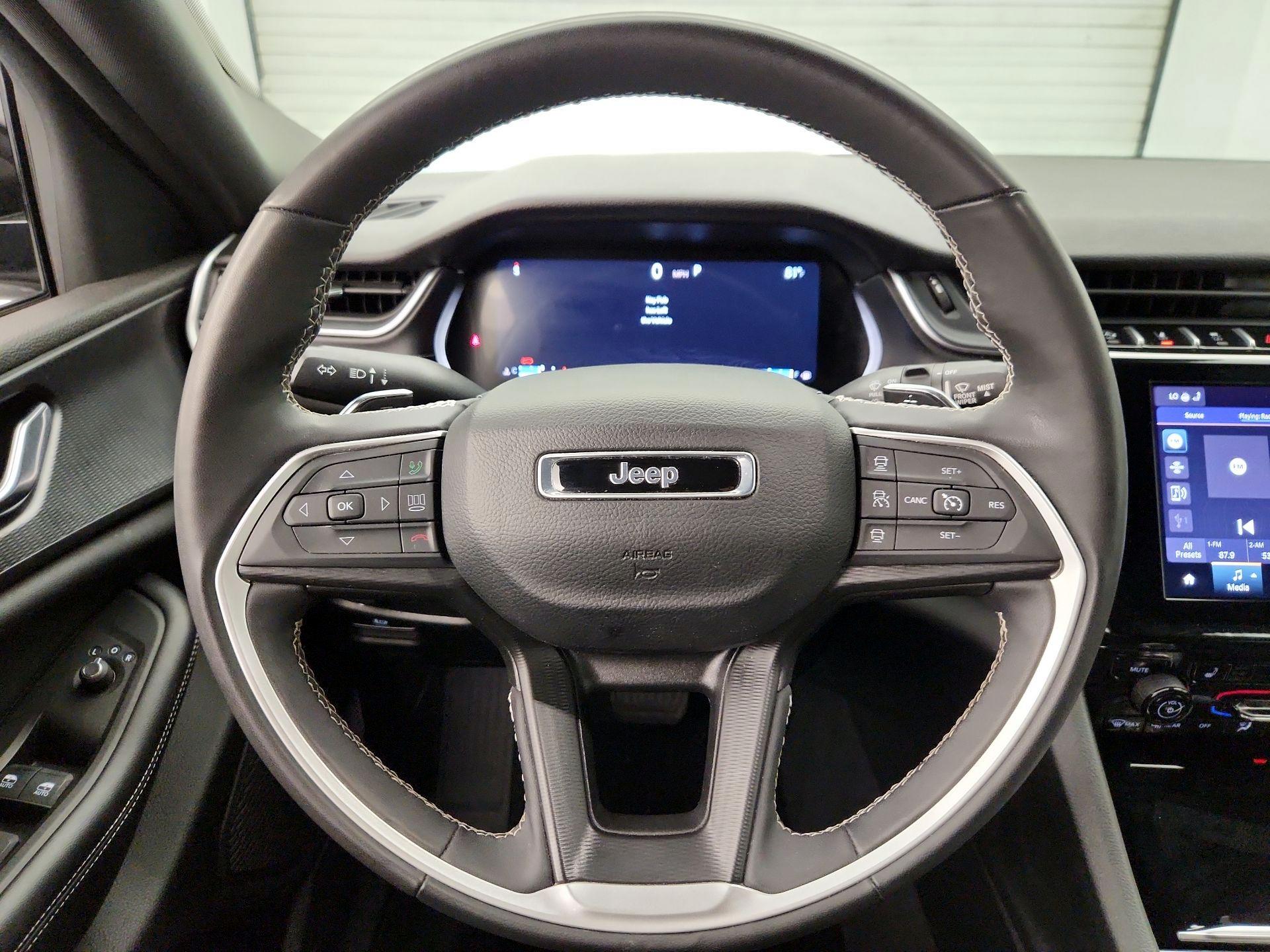 Thumbnail: 2024 Jeep Grand Cherokee - 10