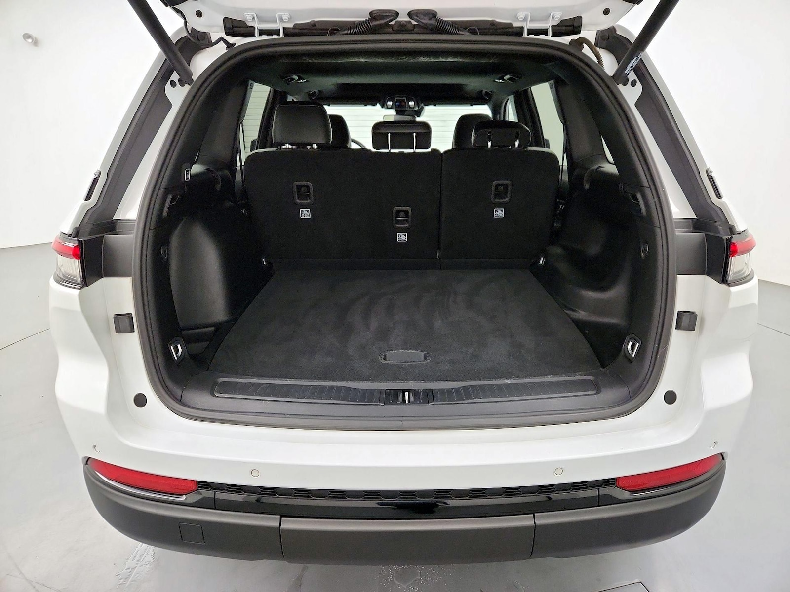 2024 Jeep Grand Cherokee Altitude - Photo 22